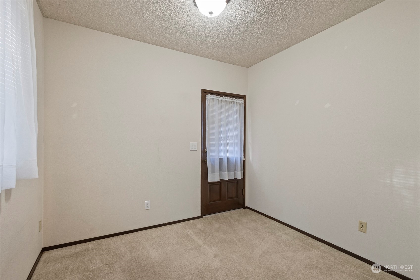 956 SW Capital Street