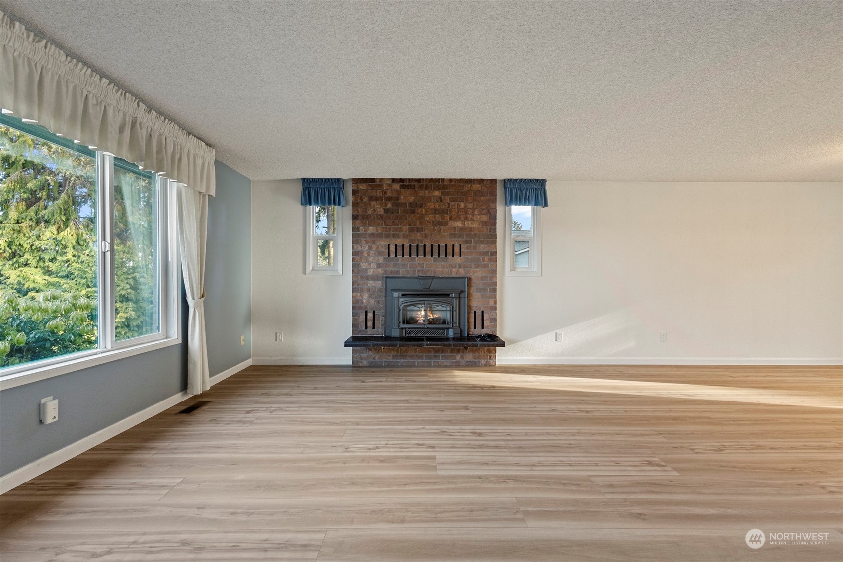 956 SW Capital Street