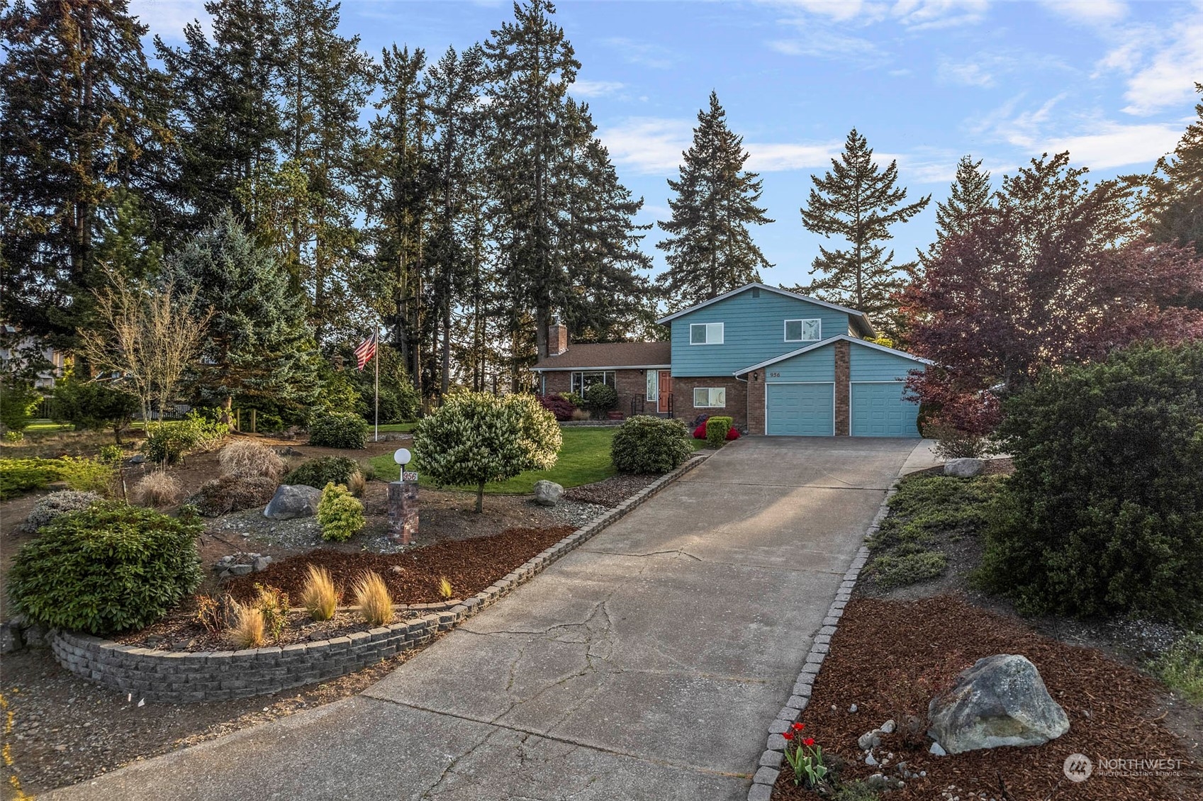 956 SW Capital Street