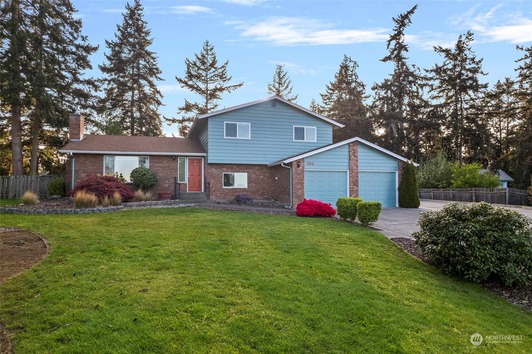 956 SW Capital Street