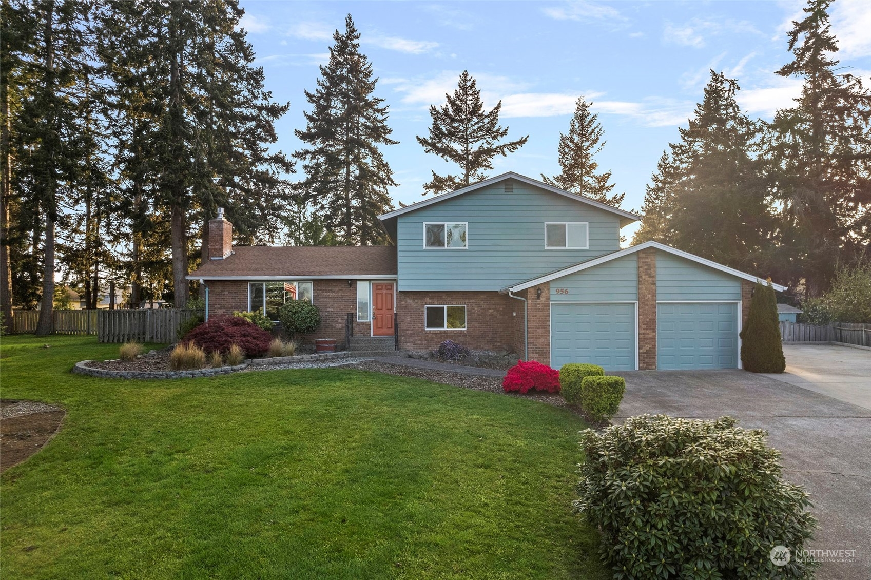 956 SW Capital Street