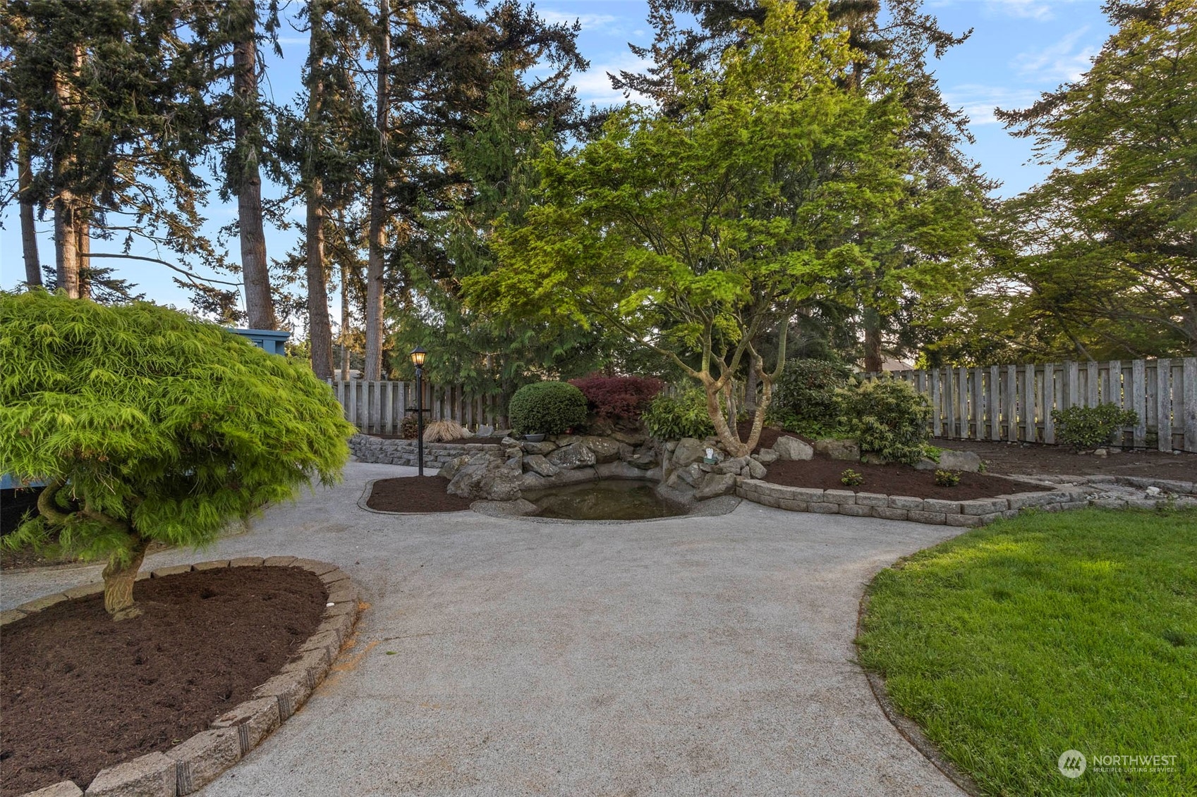 956 SW Capital Street