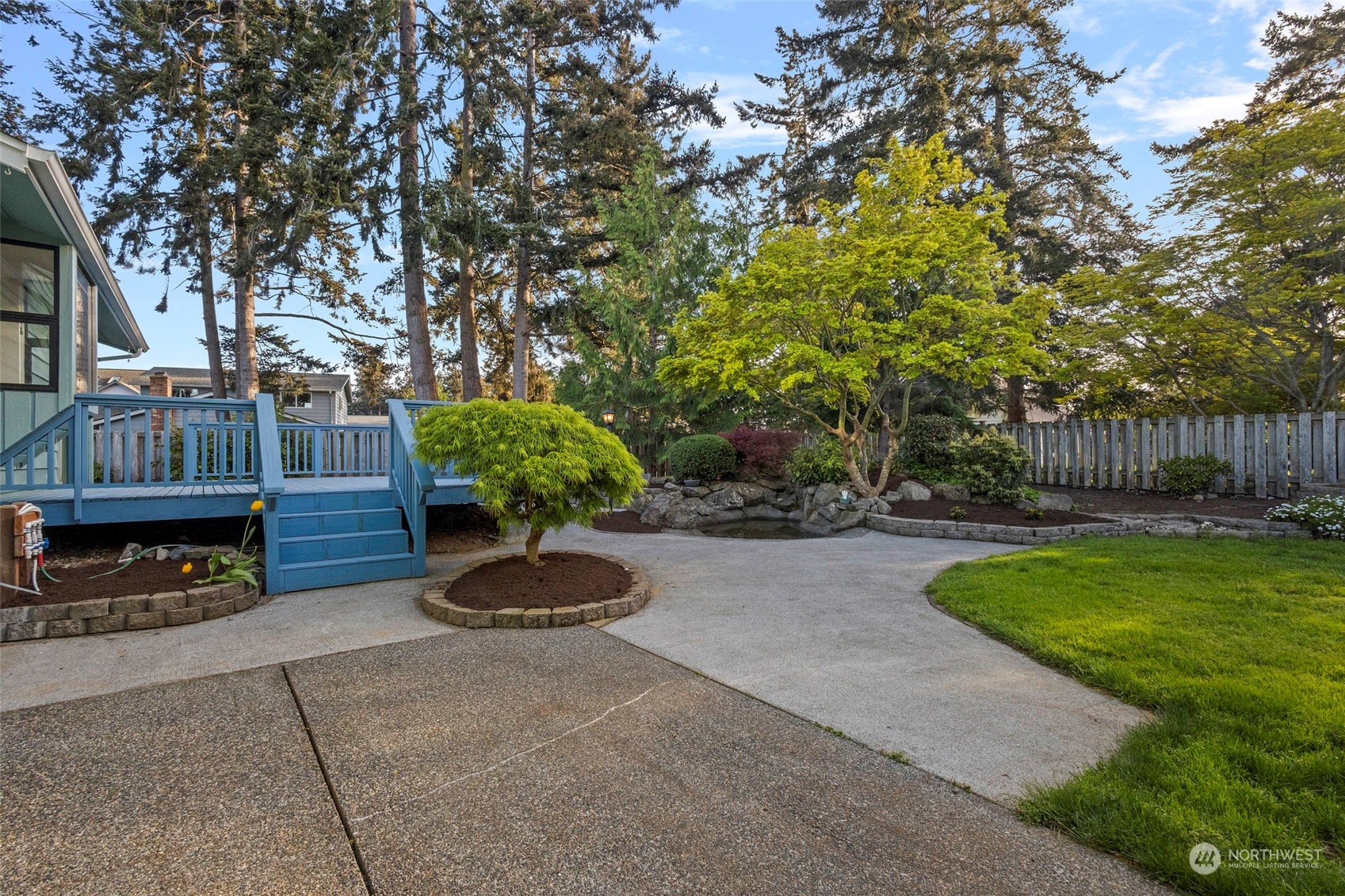 956 SW Capital Street