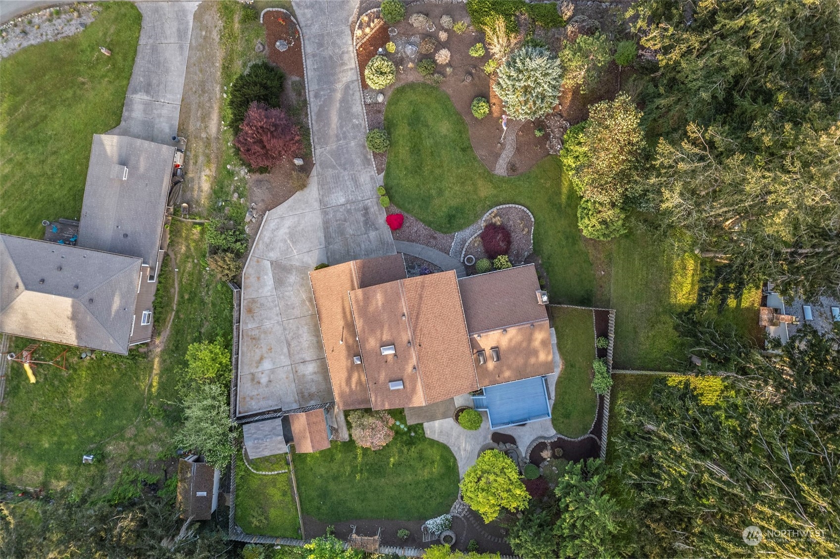 956 SW Capital Street