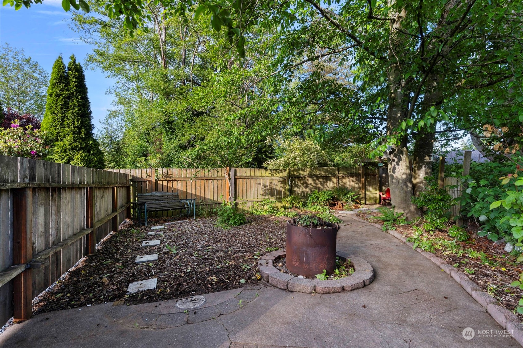 2206 Woodridge Avenue