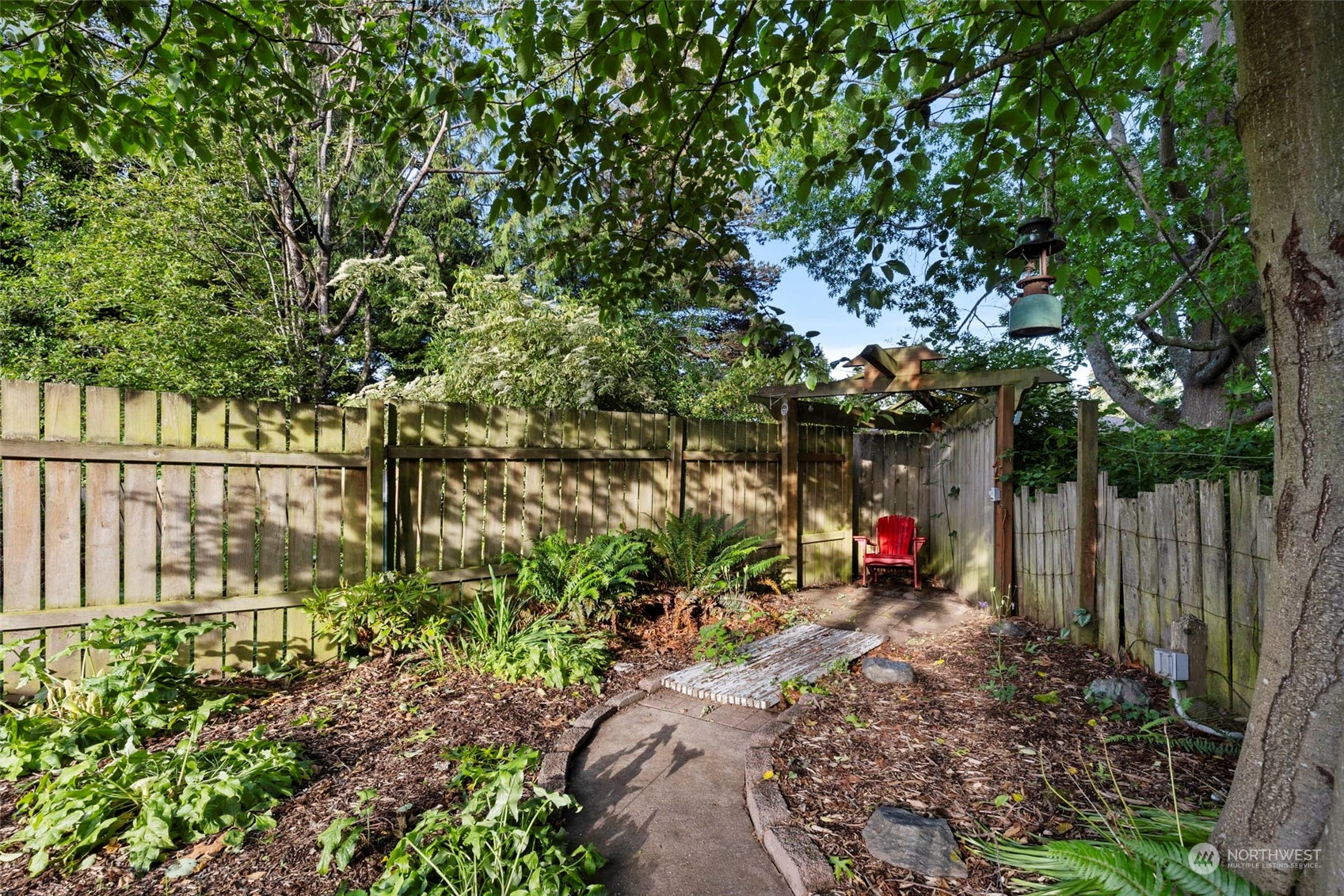 2206 Woodridge Avenue