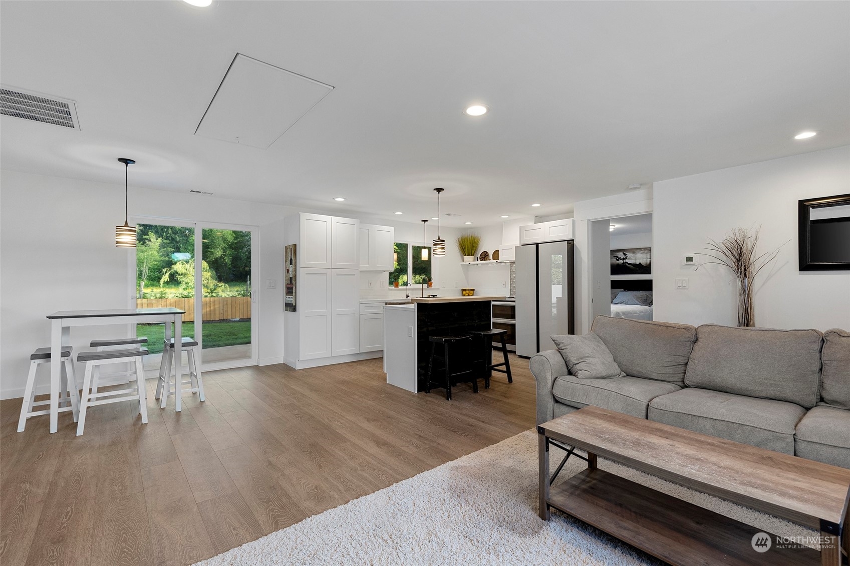 2206 Woodridge Avenue