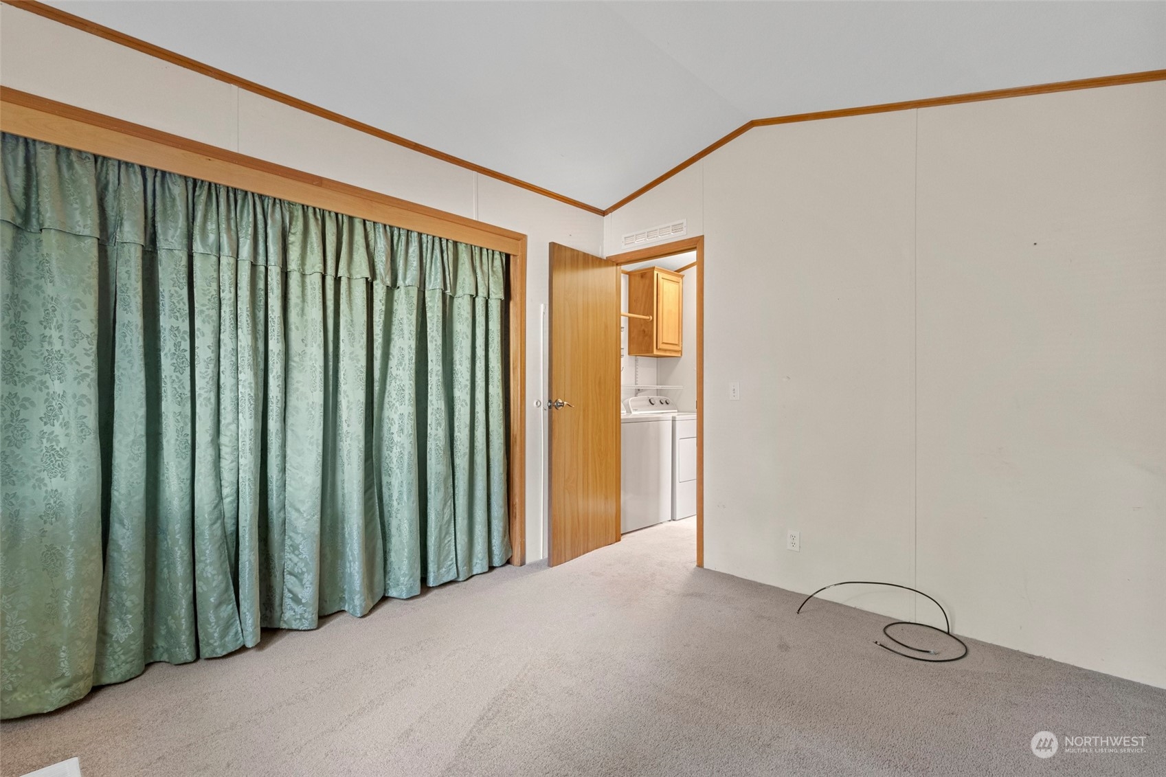 225 NE Ernst Street Unit: 61