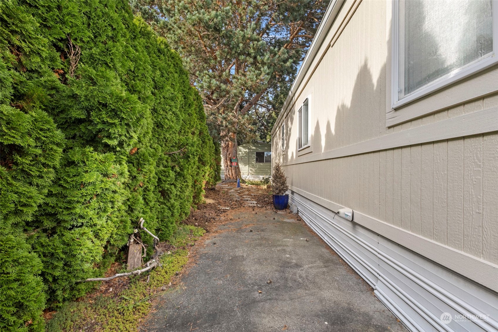 225 NE Ernst Street Unit: 61