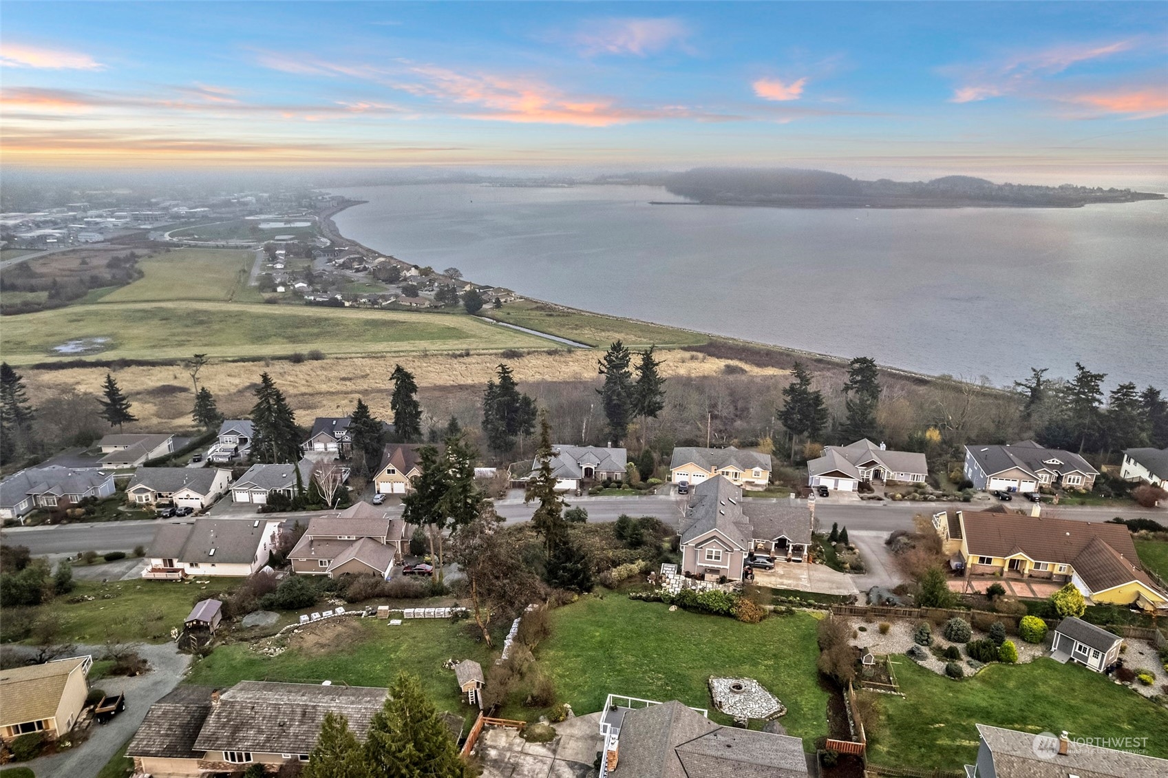 2331 SW Freund Street