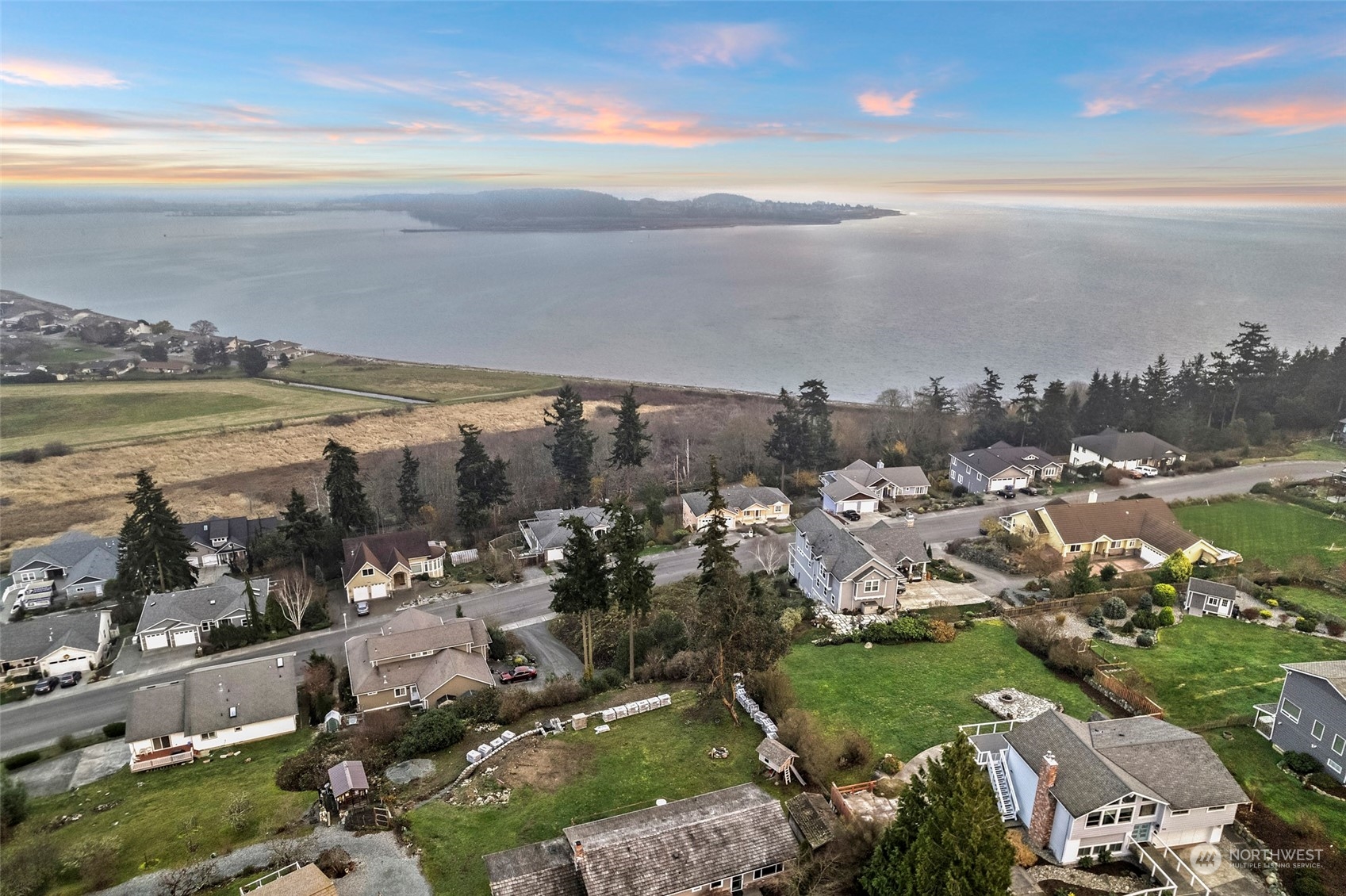 2331 SW Freund Street