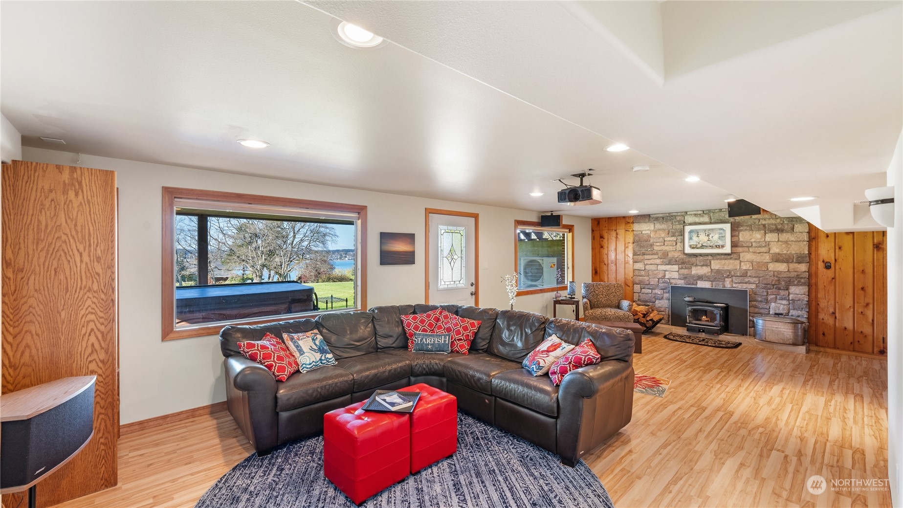 1575 Scenic Heights Road