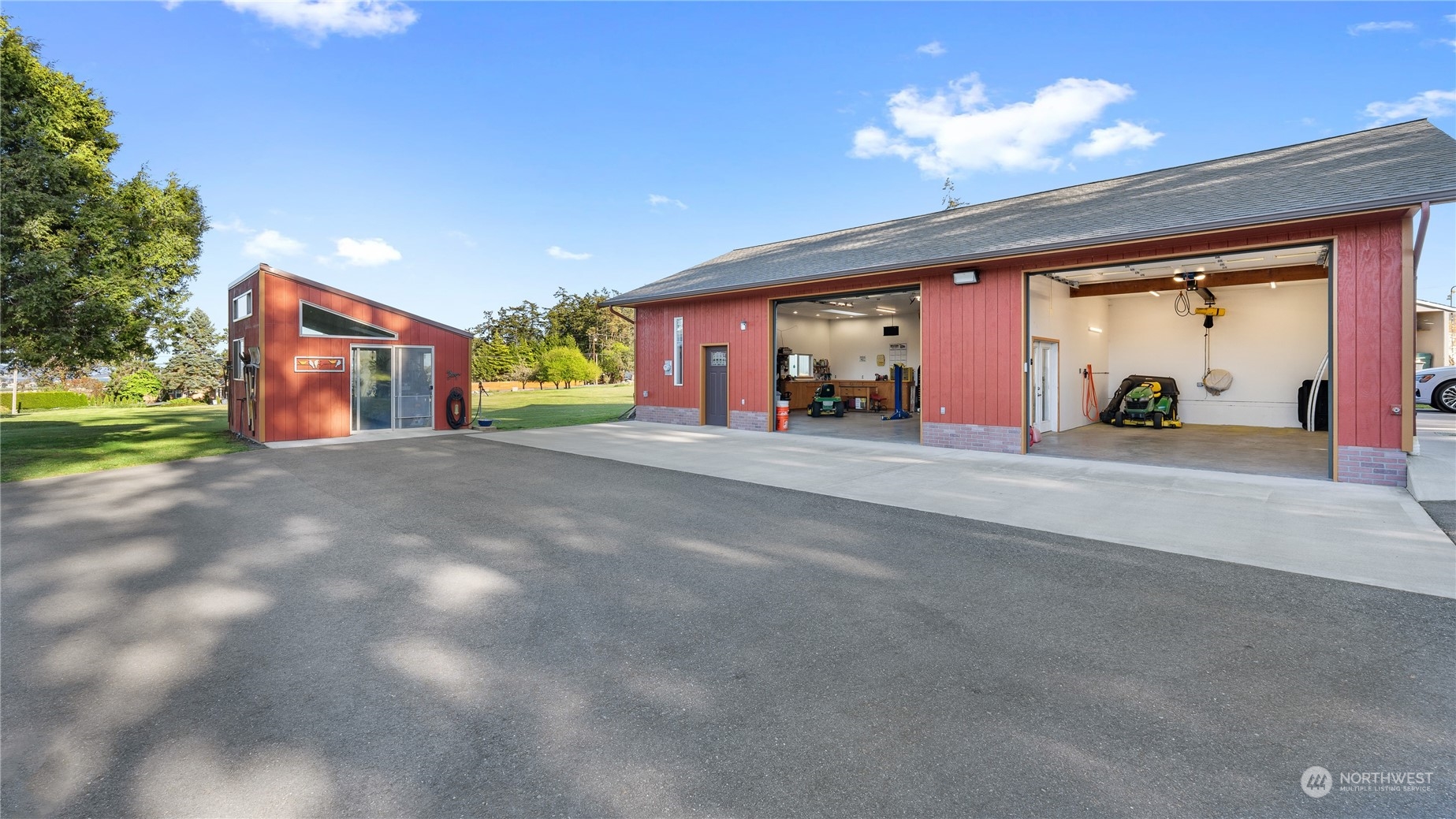 1575 Scenic Heights Road