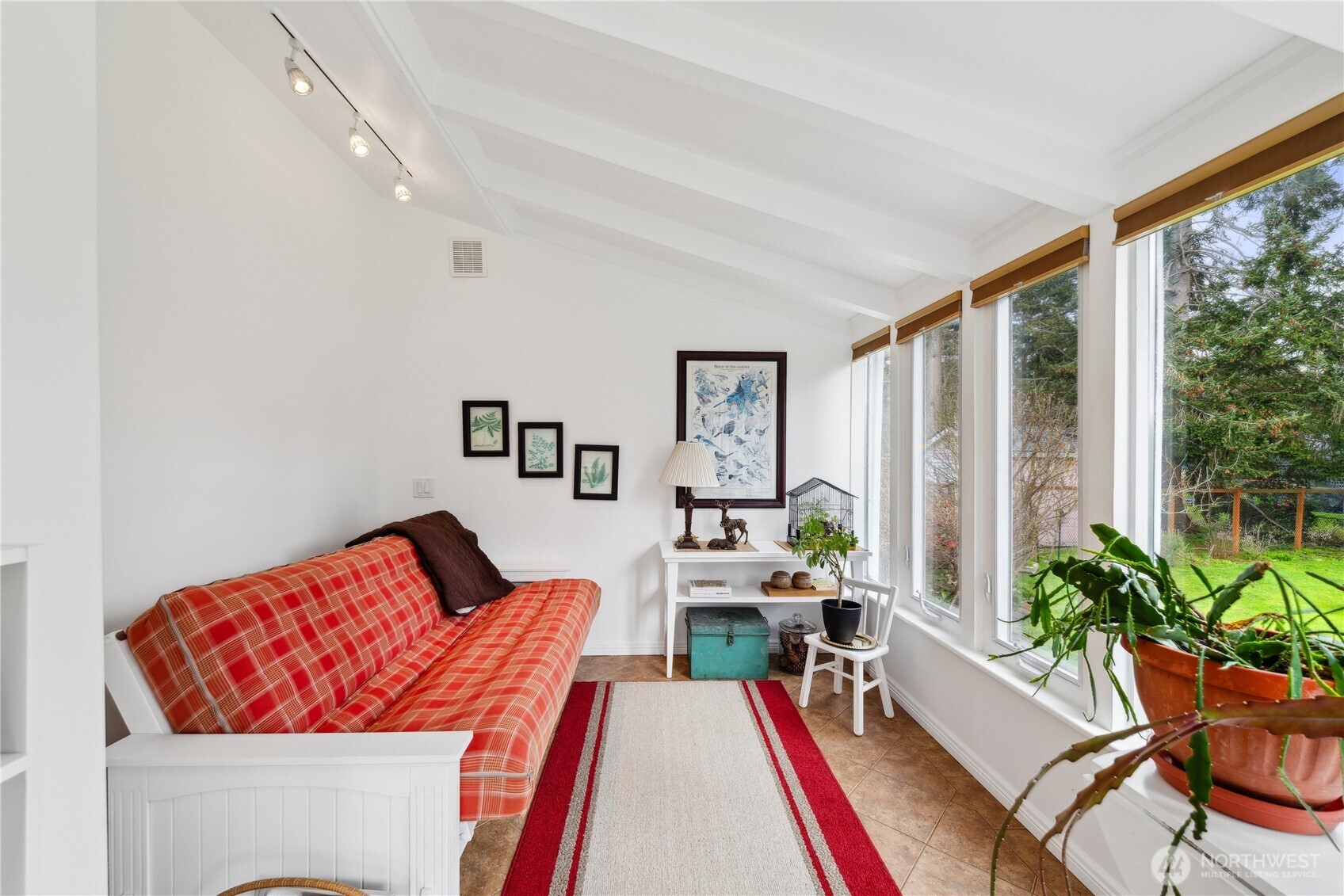 1058 SW Leschi Drive