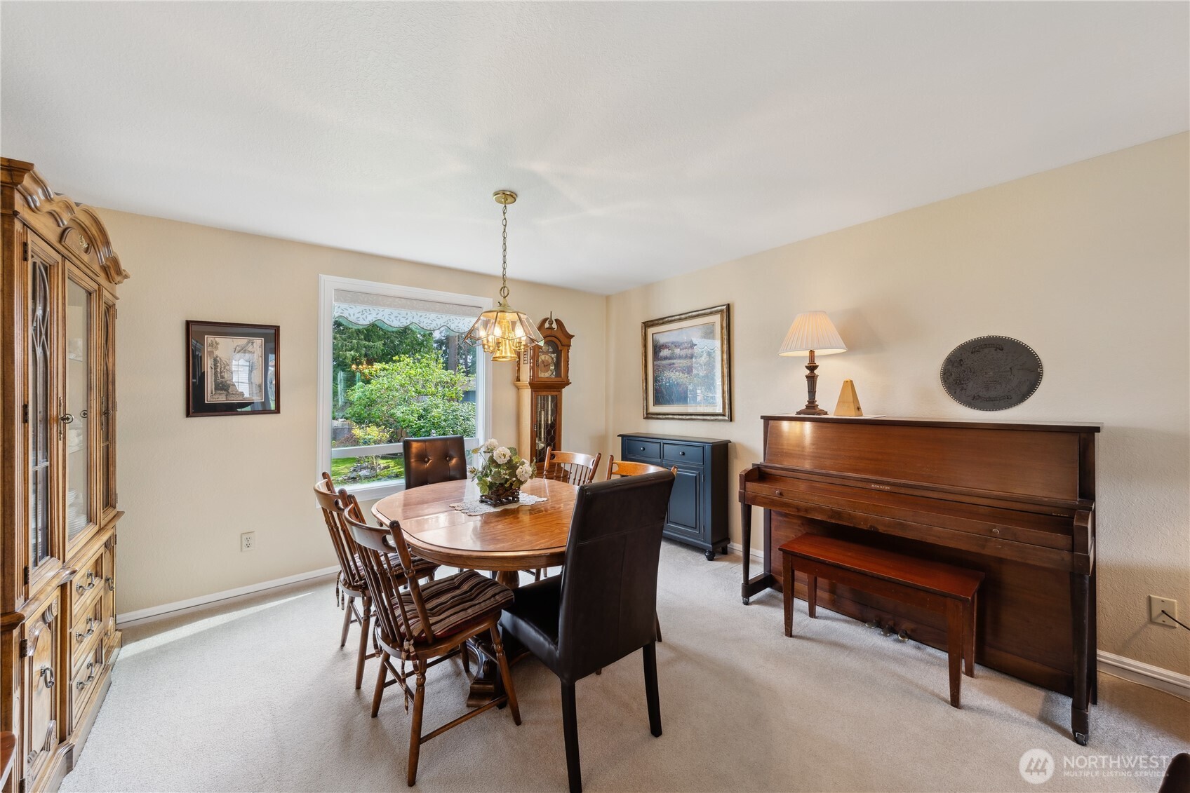 1058 SW Leschi Drive