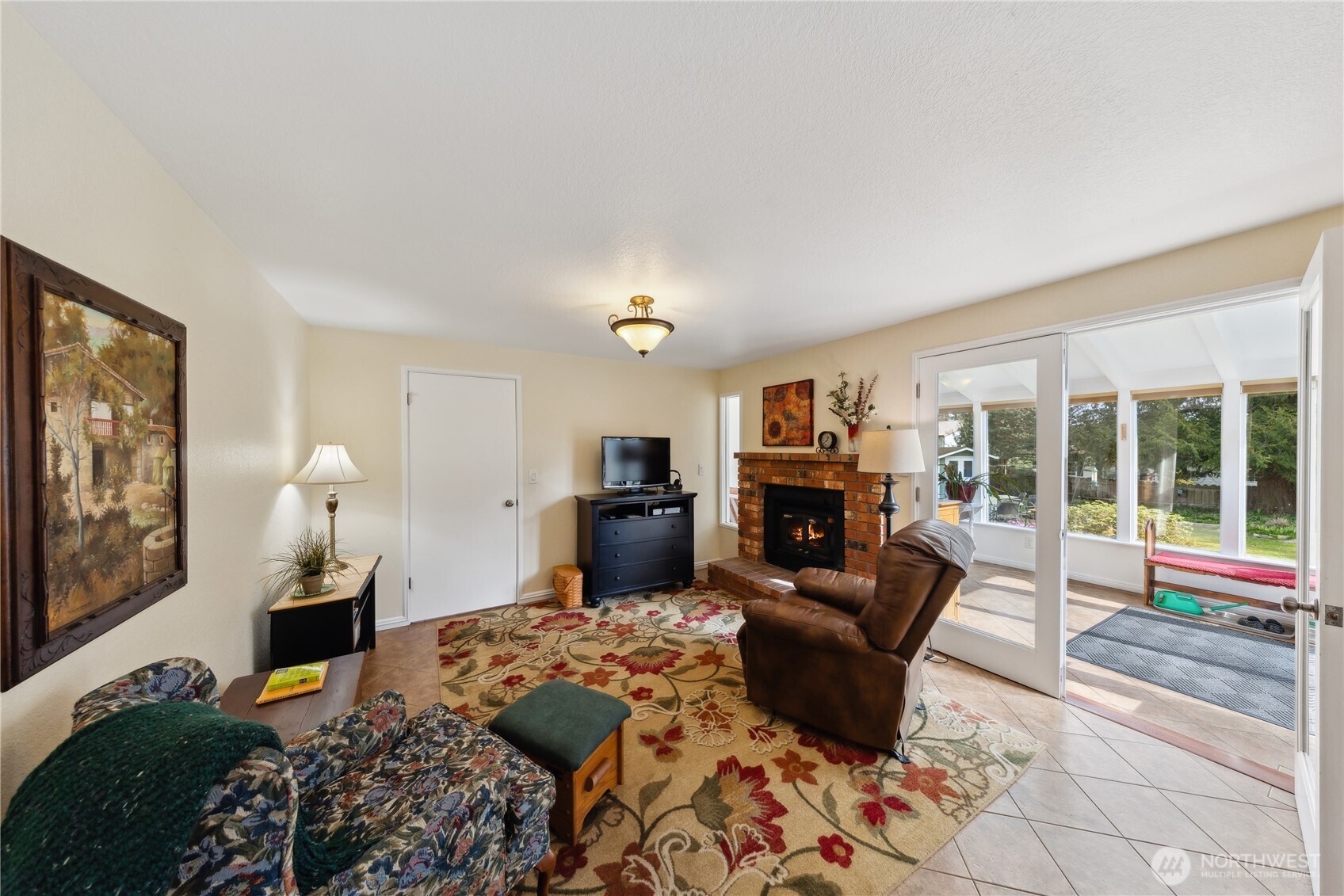 1058 SW Leschi Drive