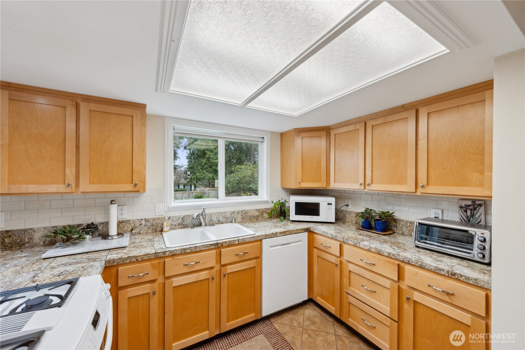 1058 SW Leschi Drive