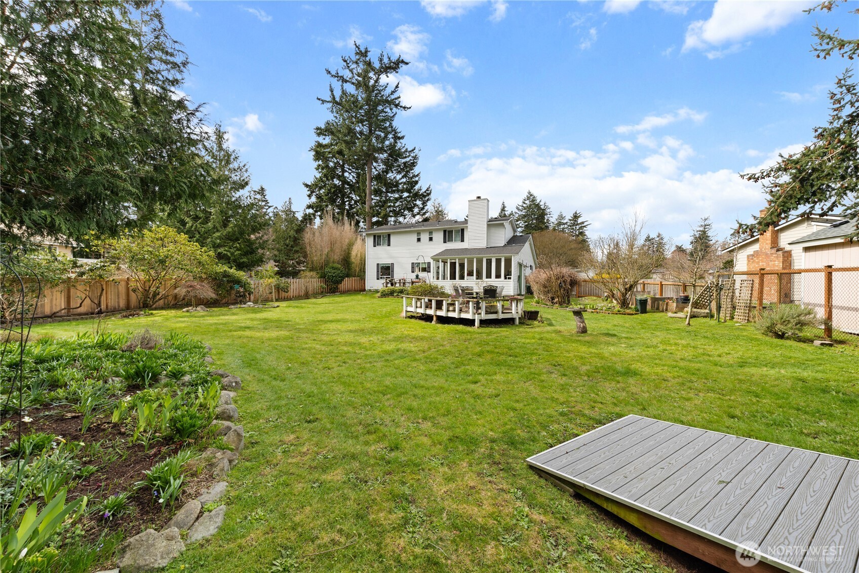 1058 SW Leschi Drive