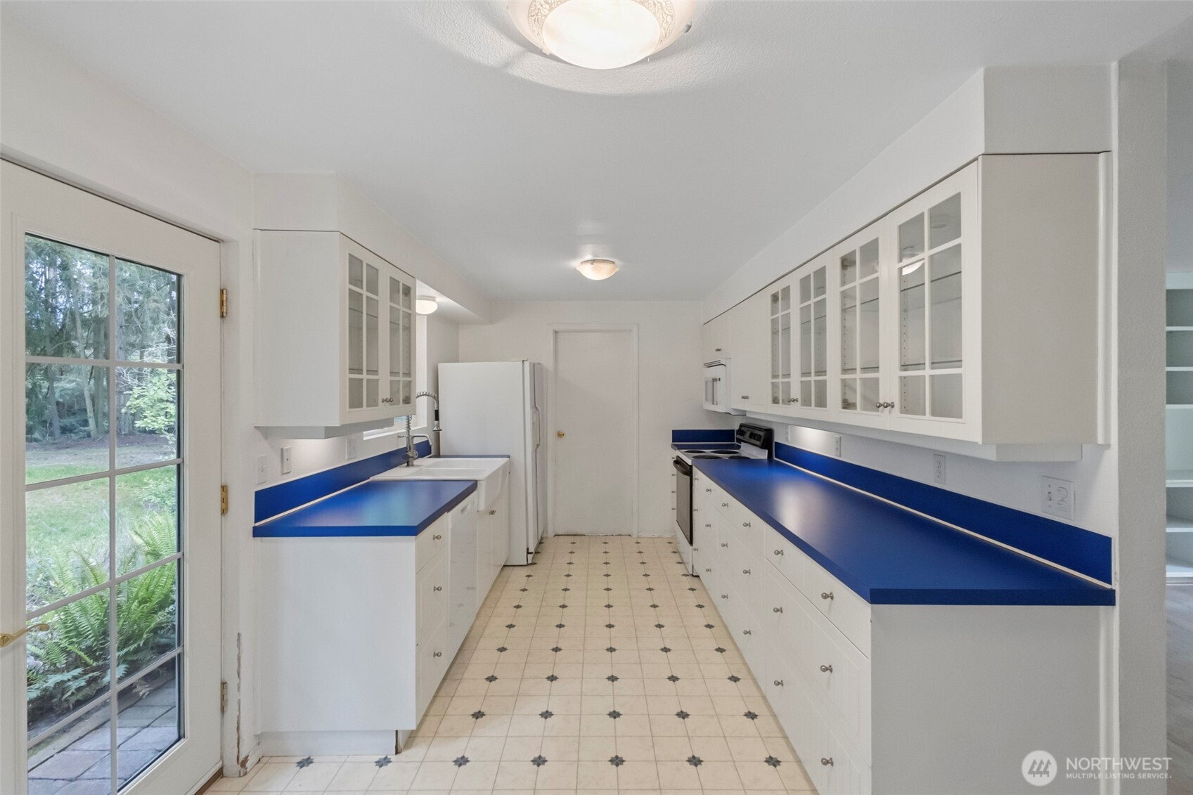 4340 Rollinghill Road