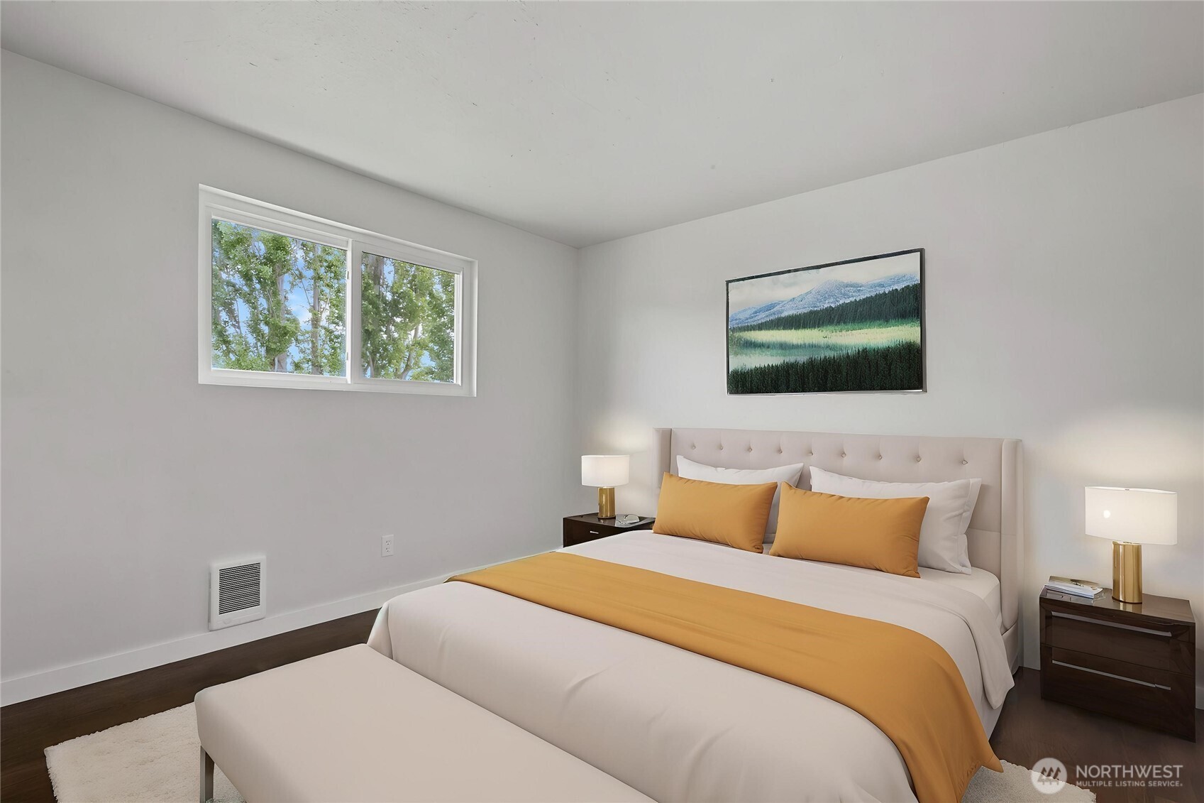 1070 NW Cathlamet Drive