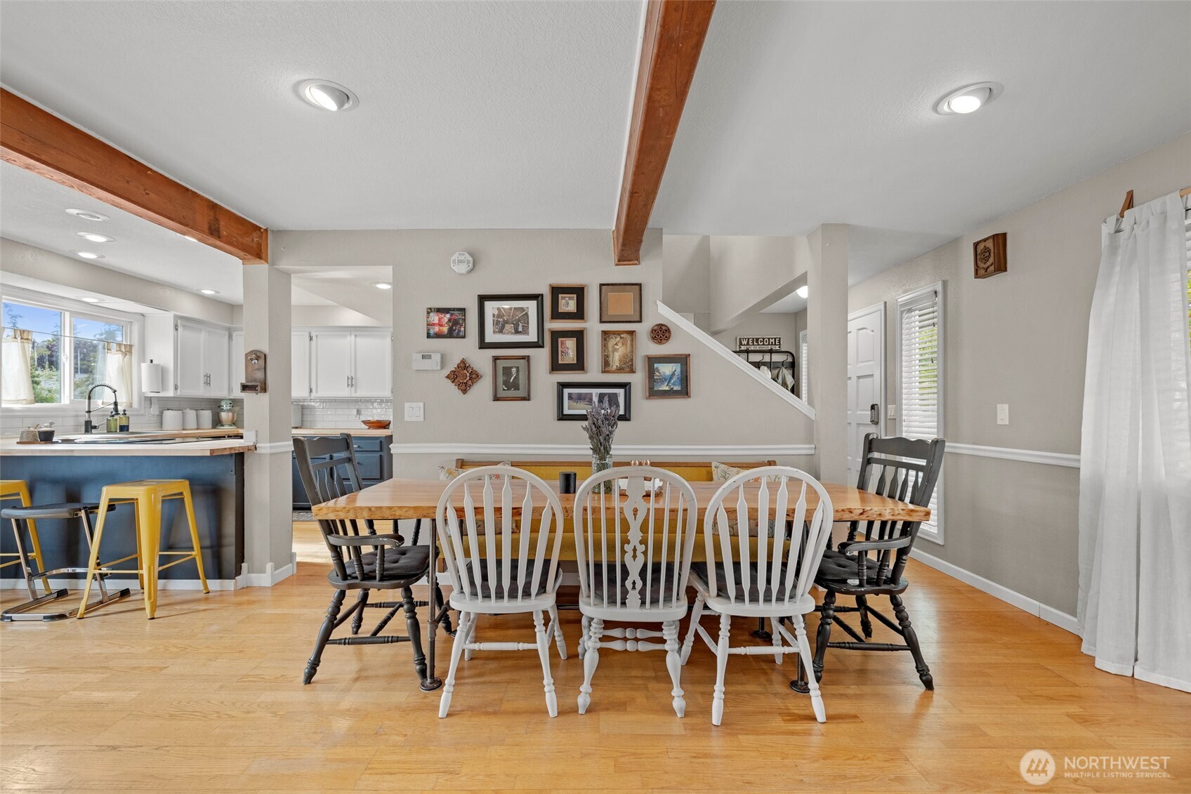 386 NW Fairhaven Drive