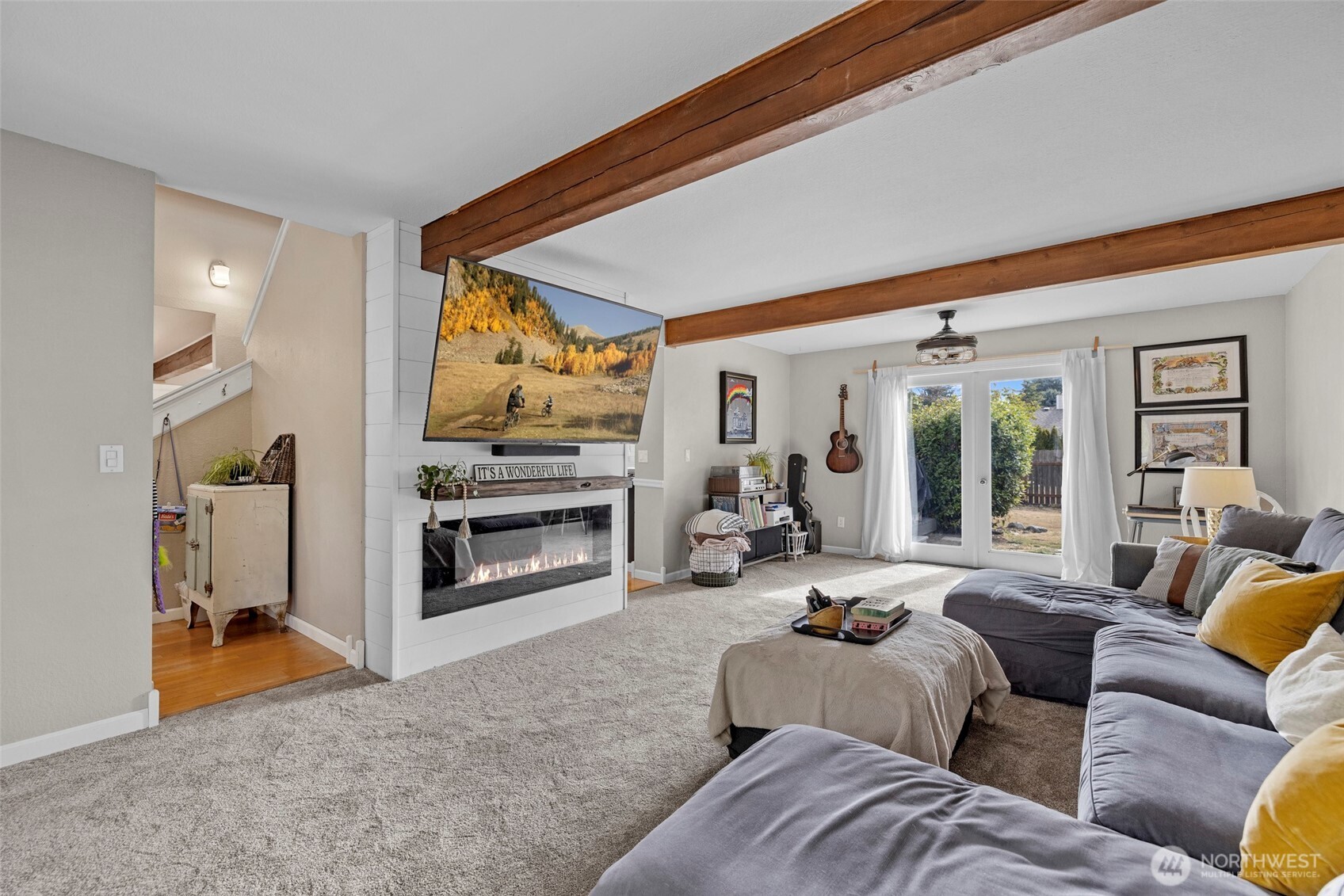 386 NW Fairhaven Drive