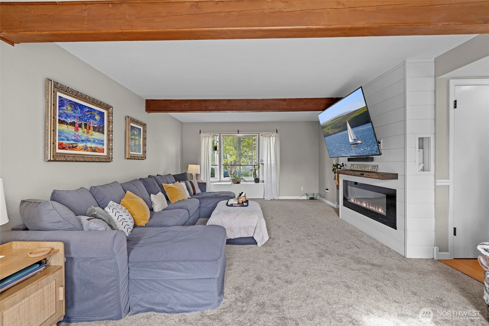 386 NW Fairhaven Drive