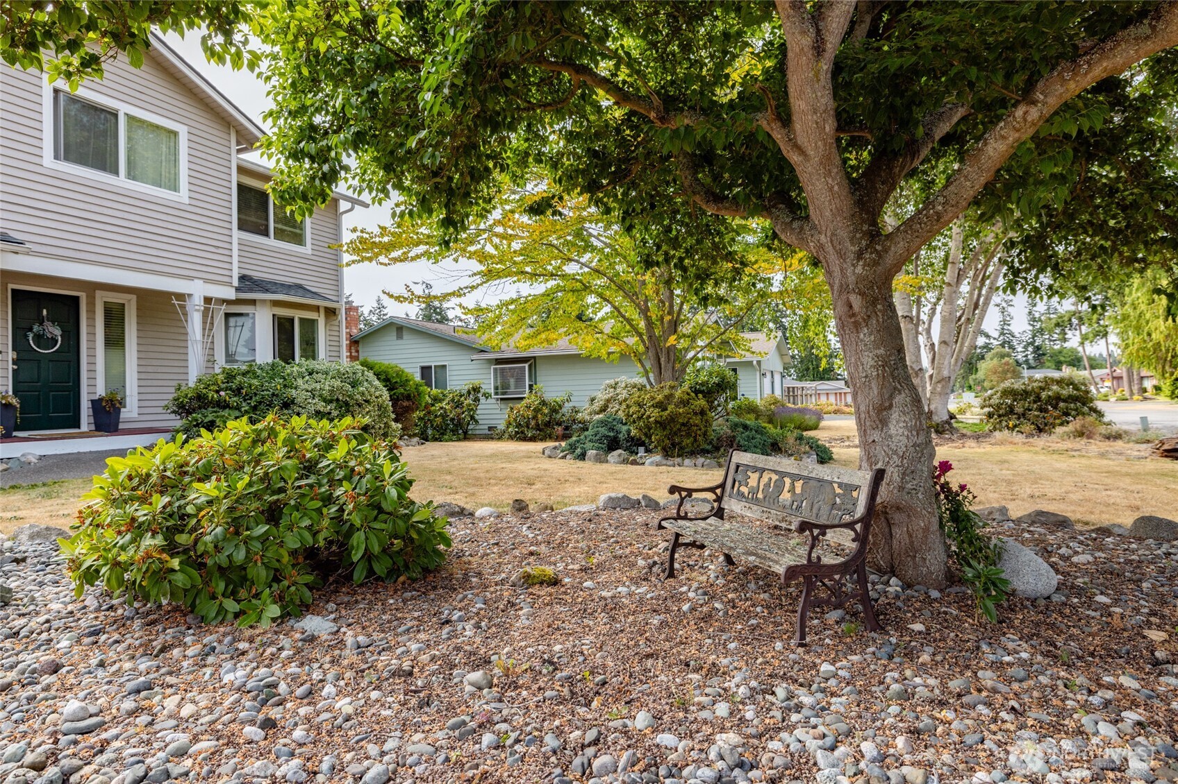 386 NW Fairhaven Drive