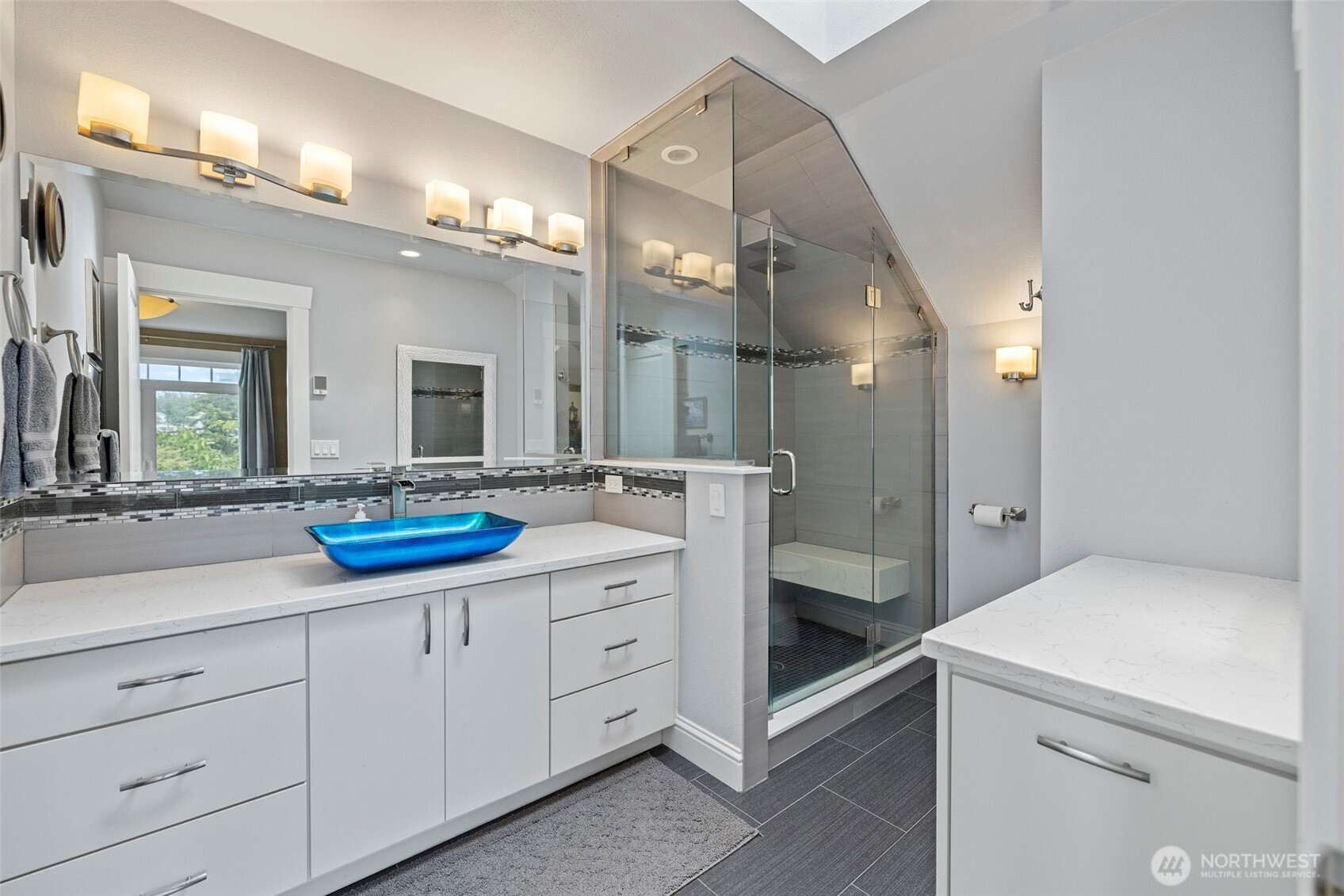 2220 SW Scenic Heights Street