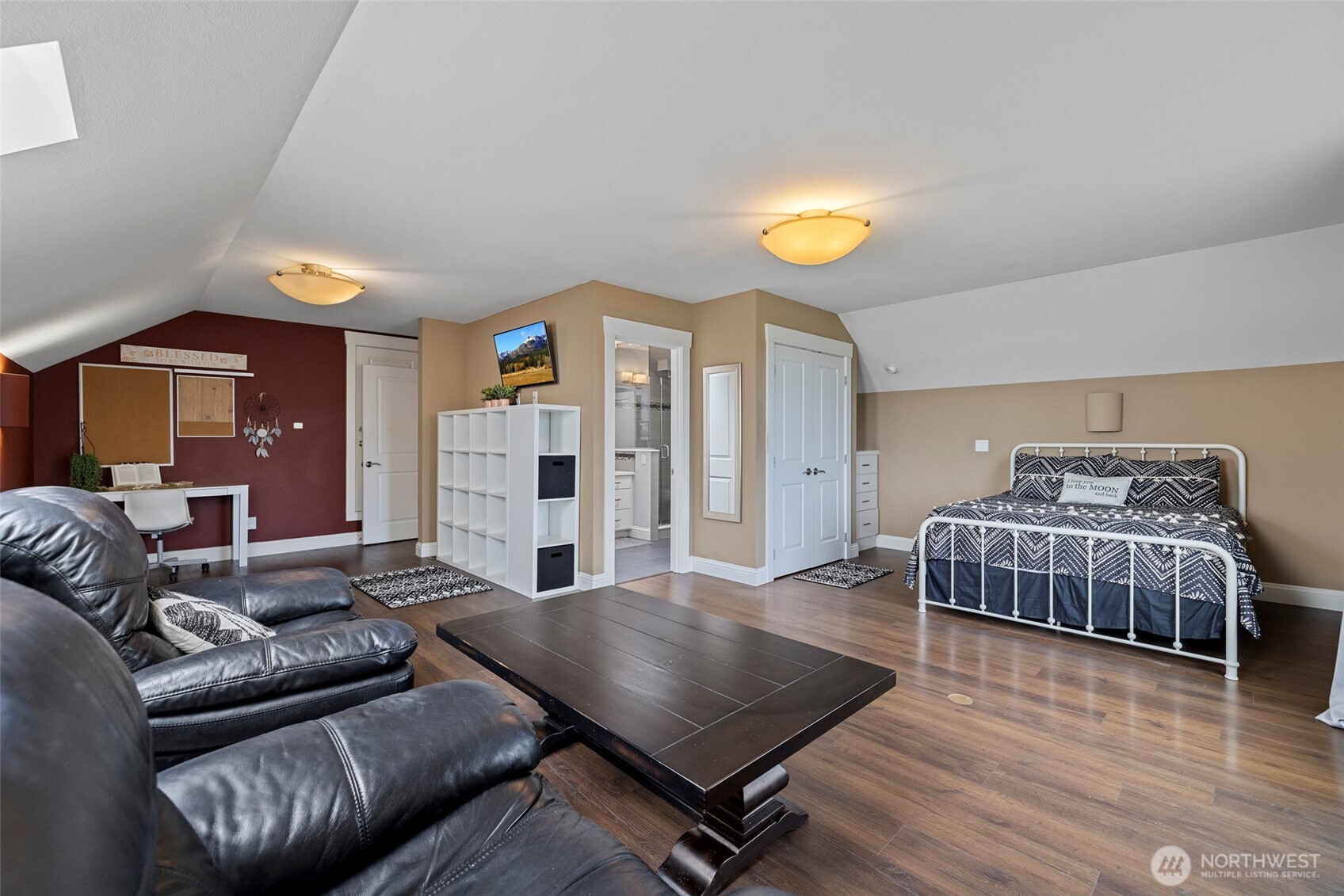 2220 SW Scenic Heights Street