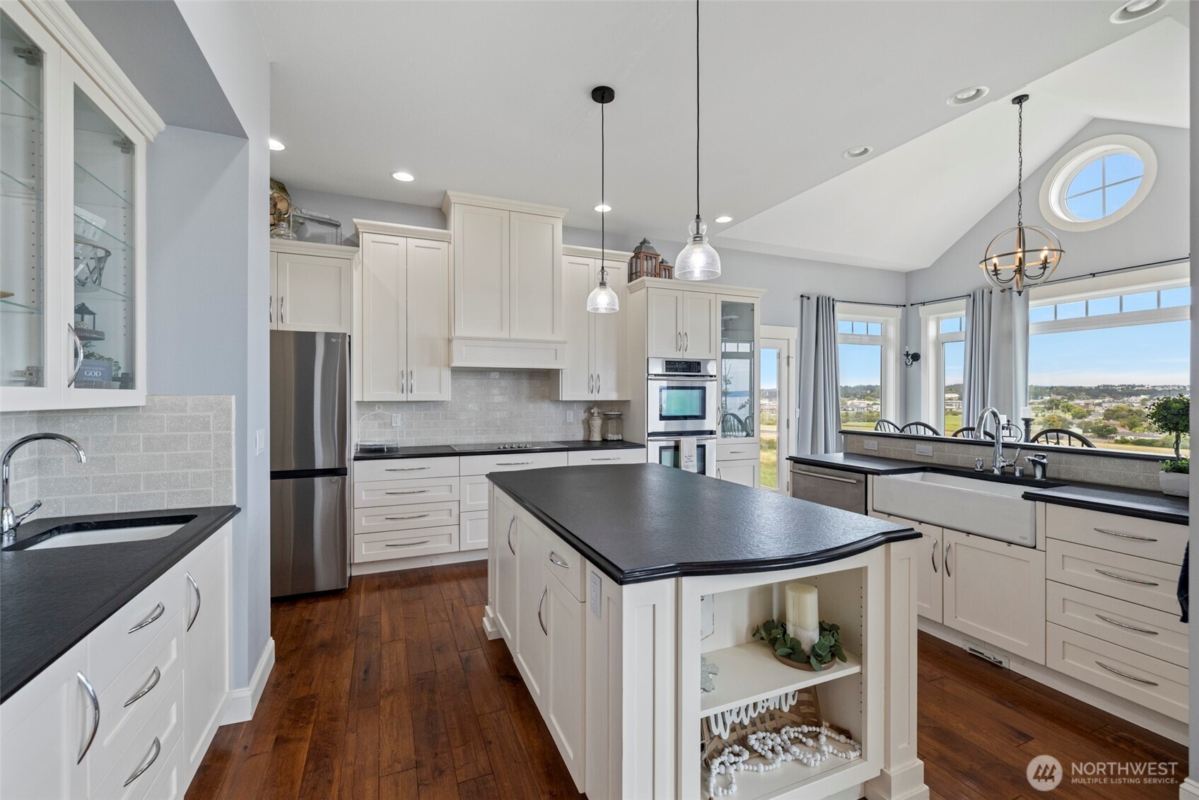 2220 SW Scenic Heights Street