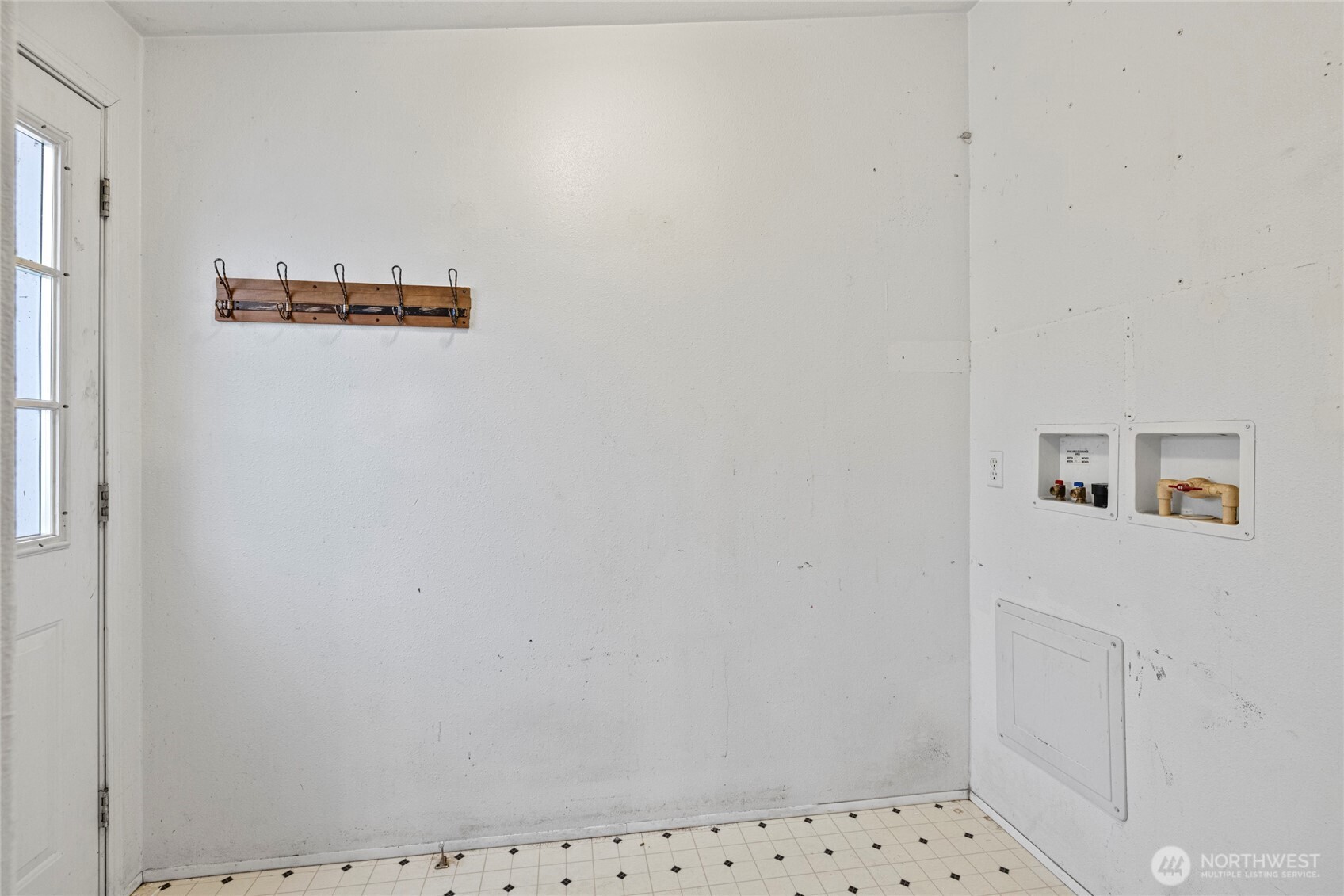 159 E Crescent Harbor Road