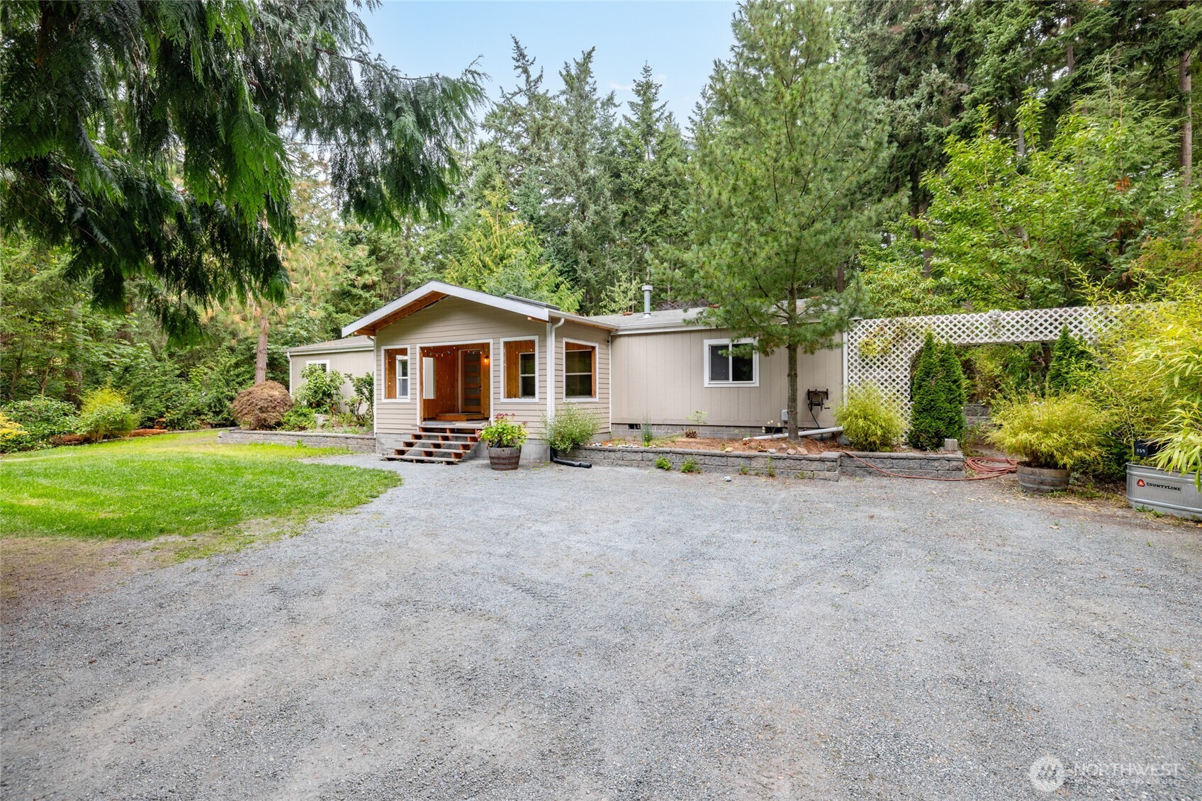 159 E Crescent Harbor Road