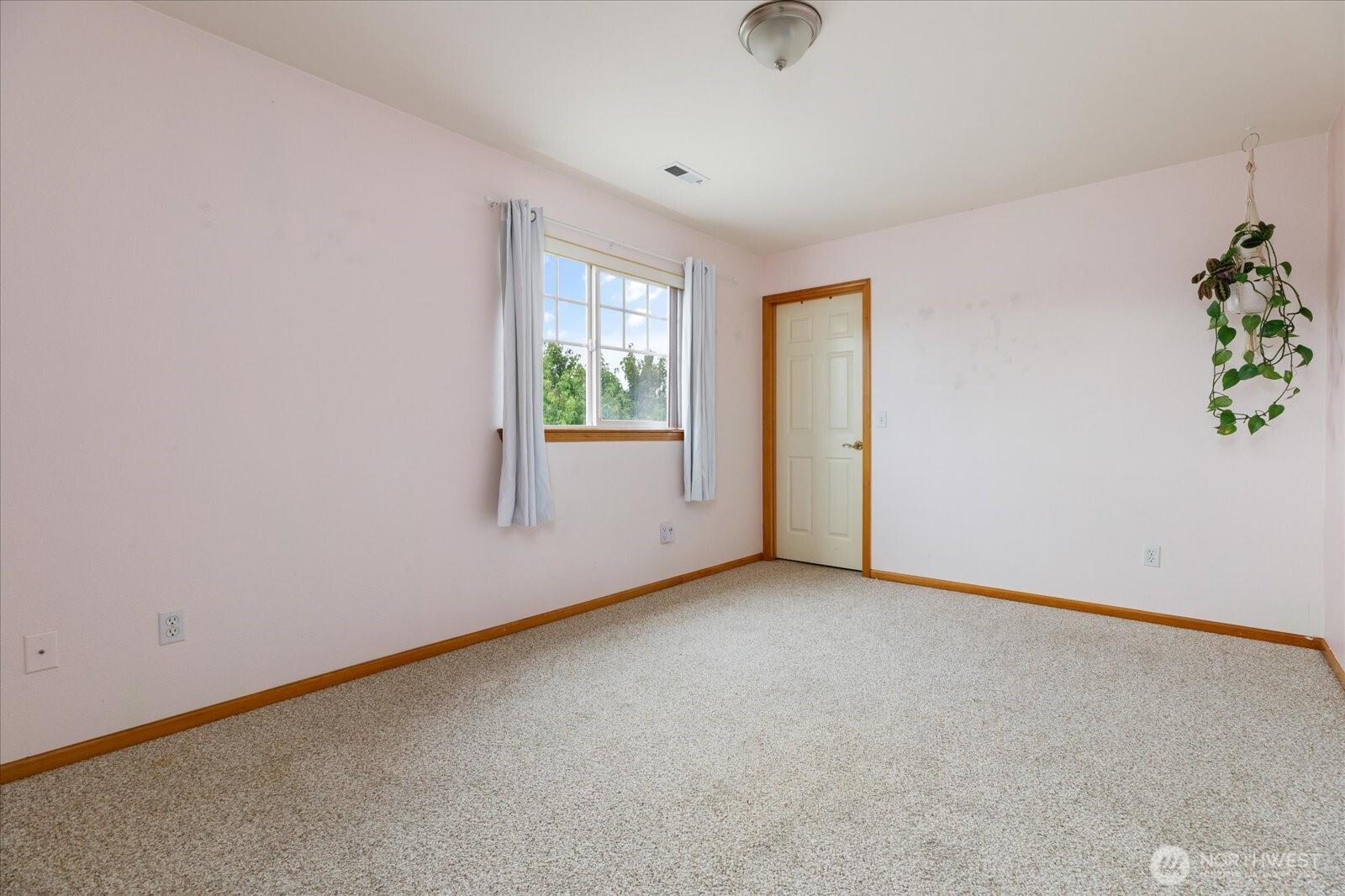 1875 SW Sunnyside Avenue