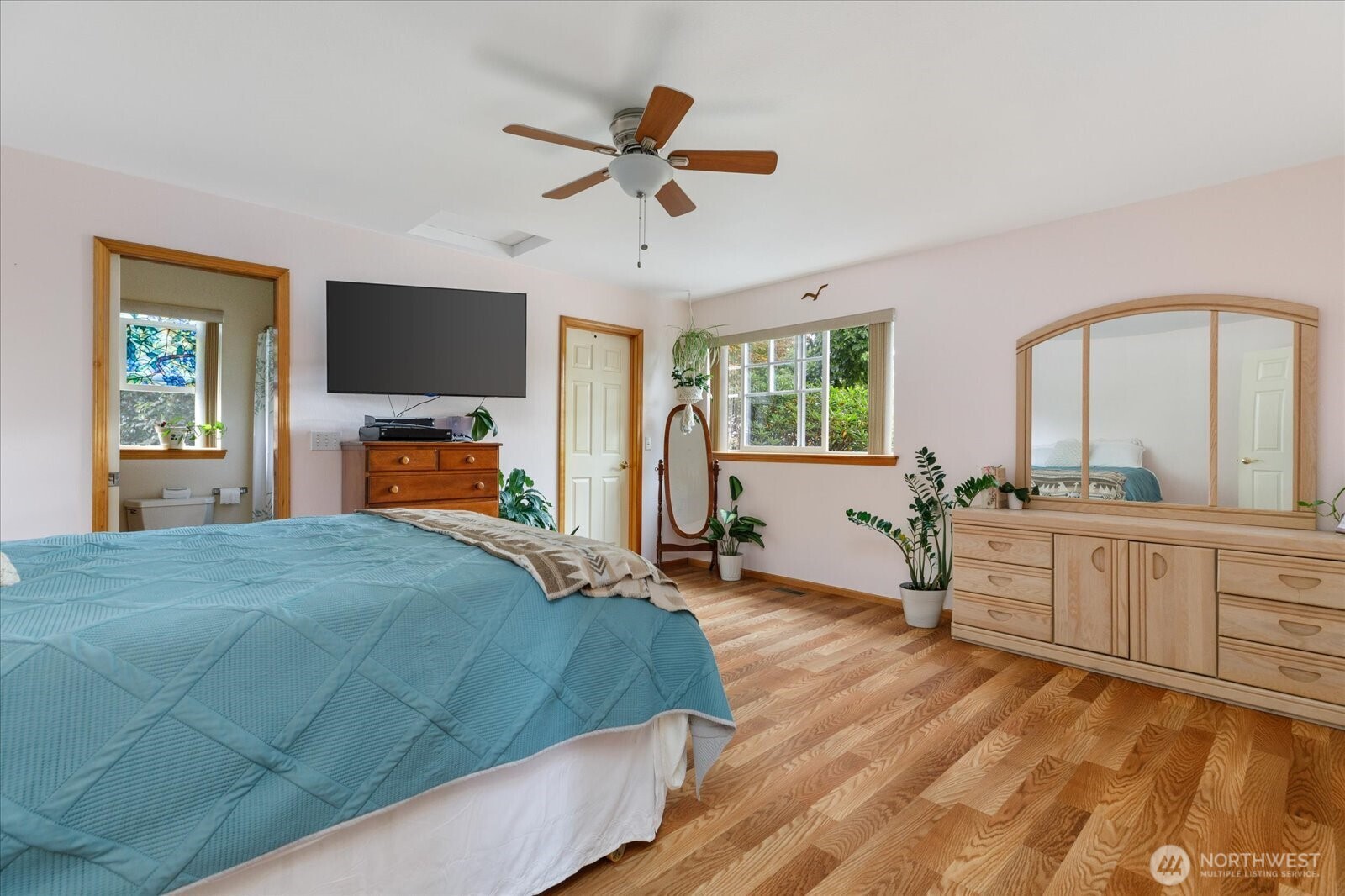 1875 SW Sunnyside Avenue