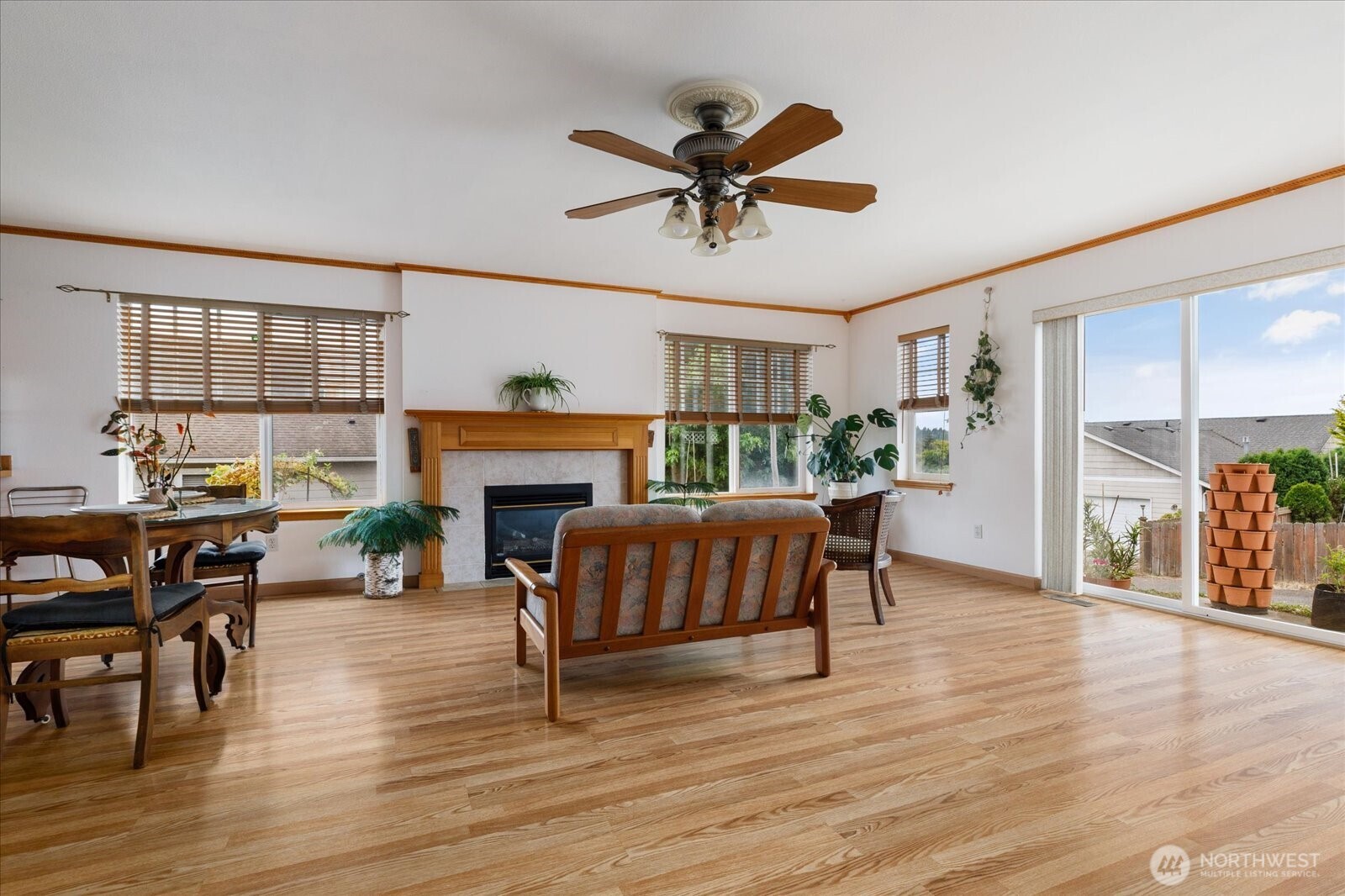 1875 SW Sunnyside Avenue