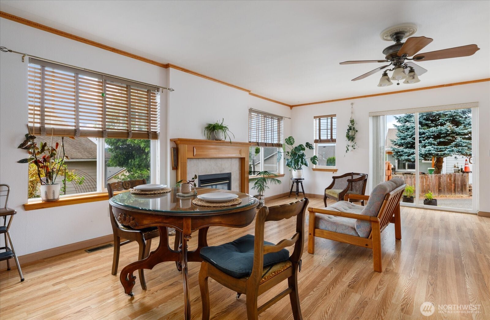 1875 SW Sunnyside Avenue