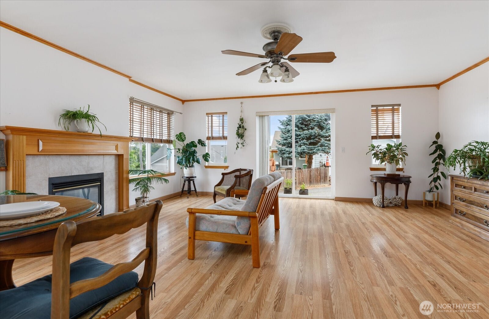 1875 SW Sunnyside Avenue