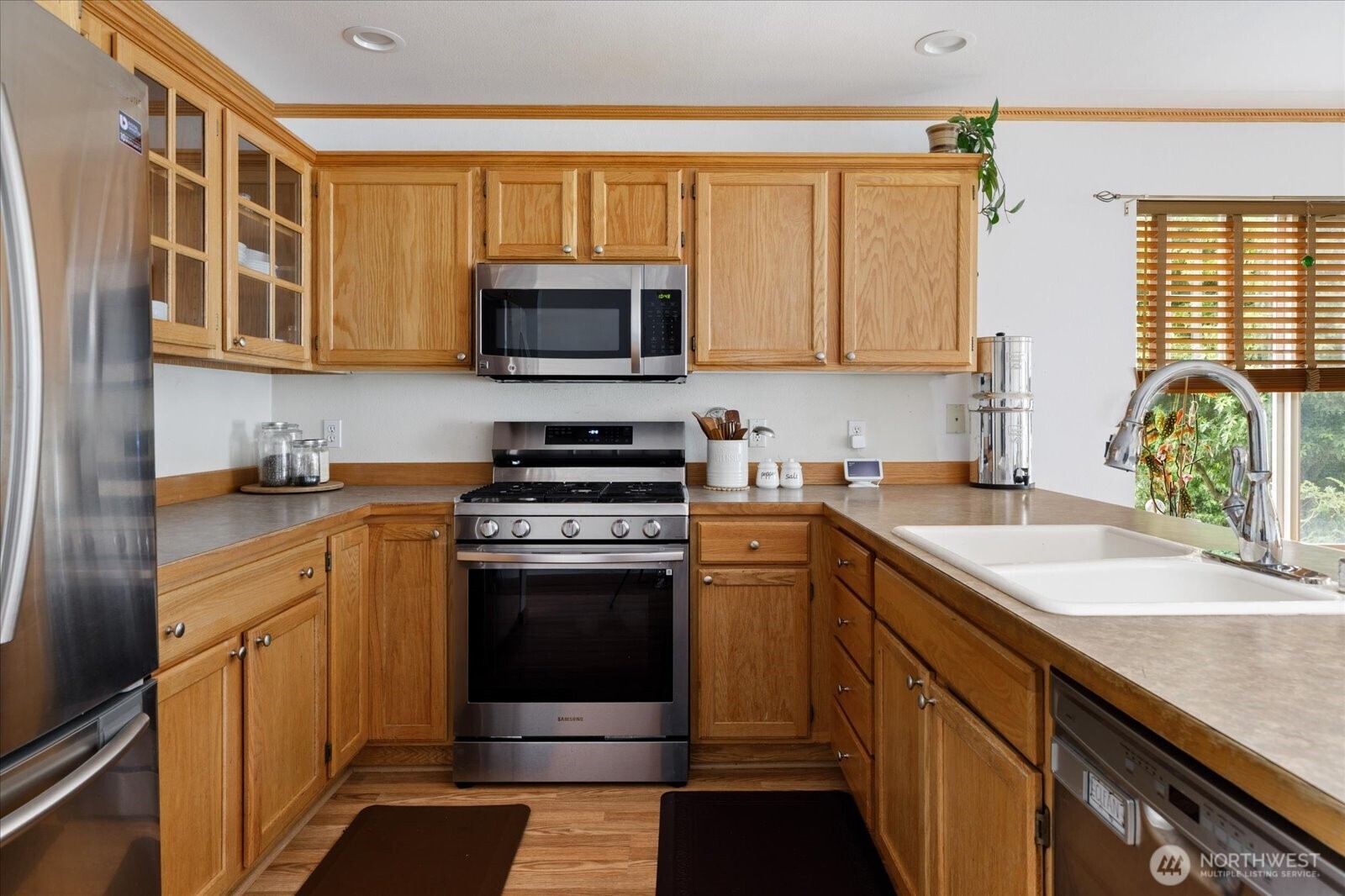 1875 SW Sunnyside Avenue