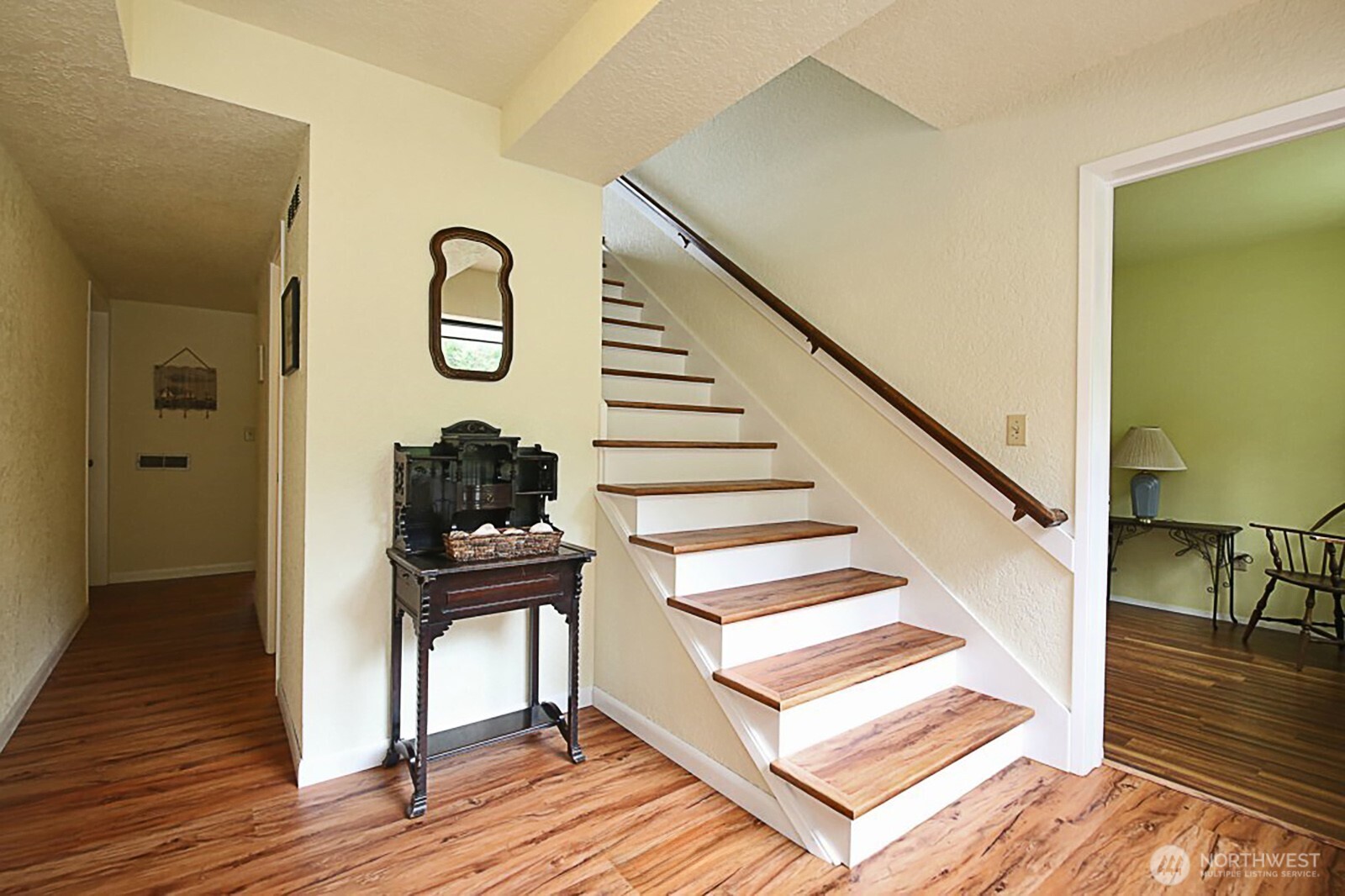 8122 Autumn Lane