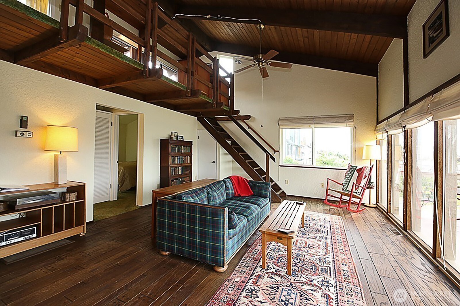 8122 Autumn Lane