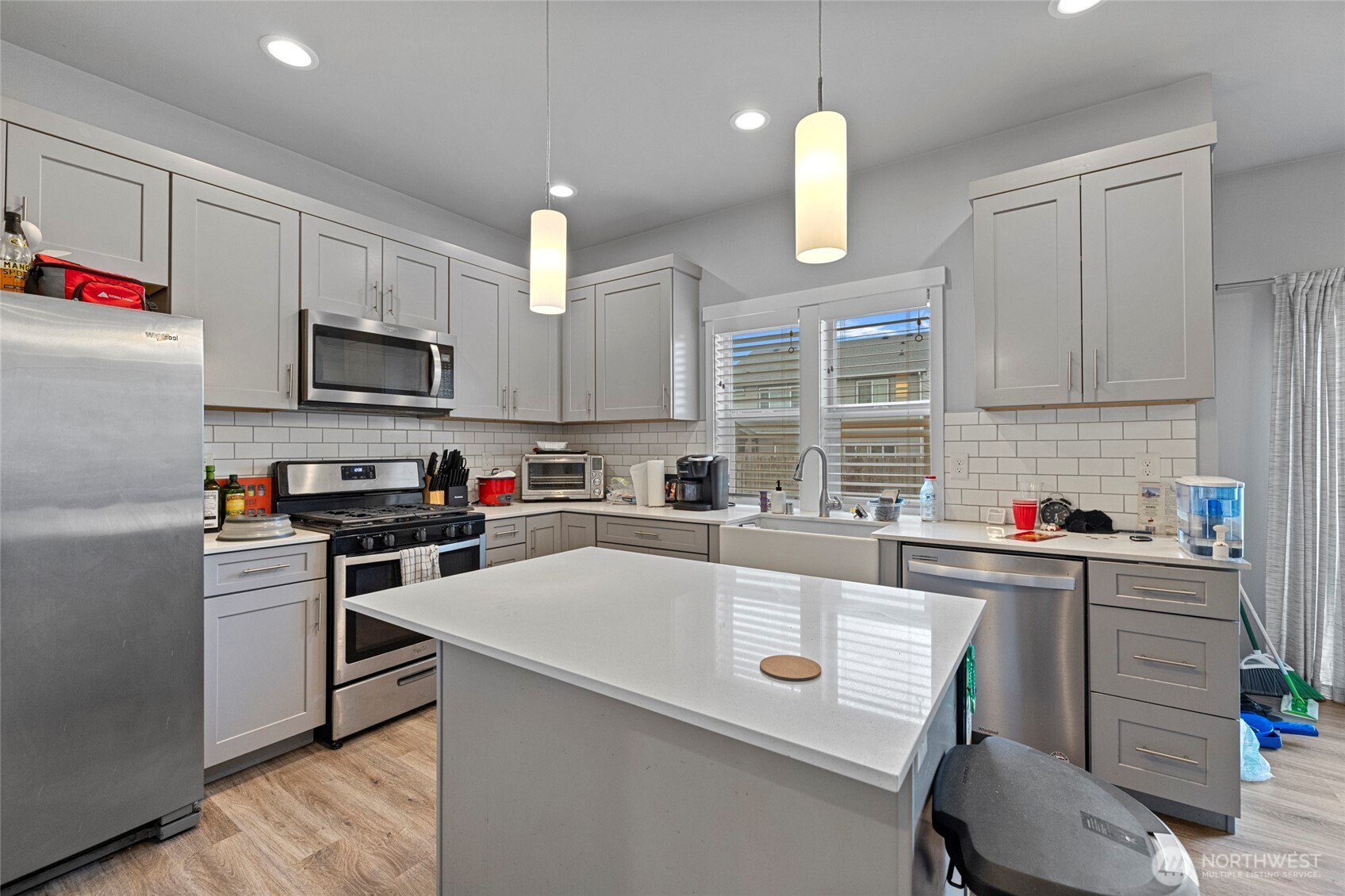 1400 E Whidbey Avenue