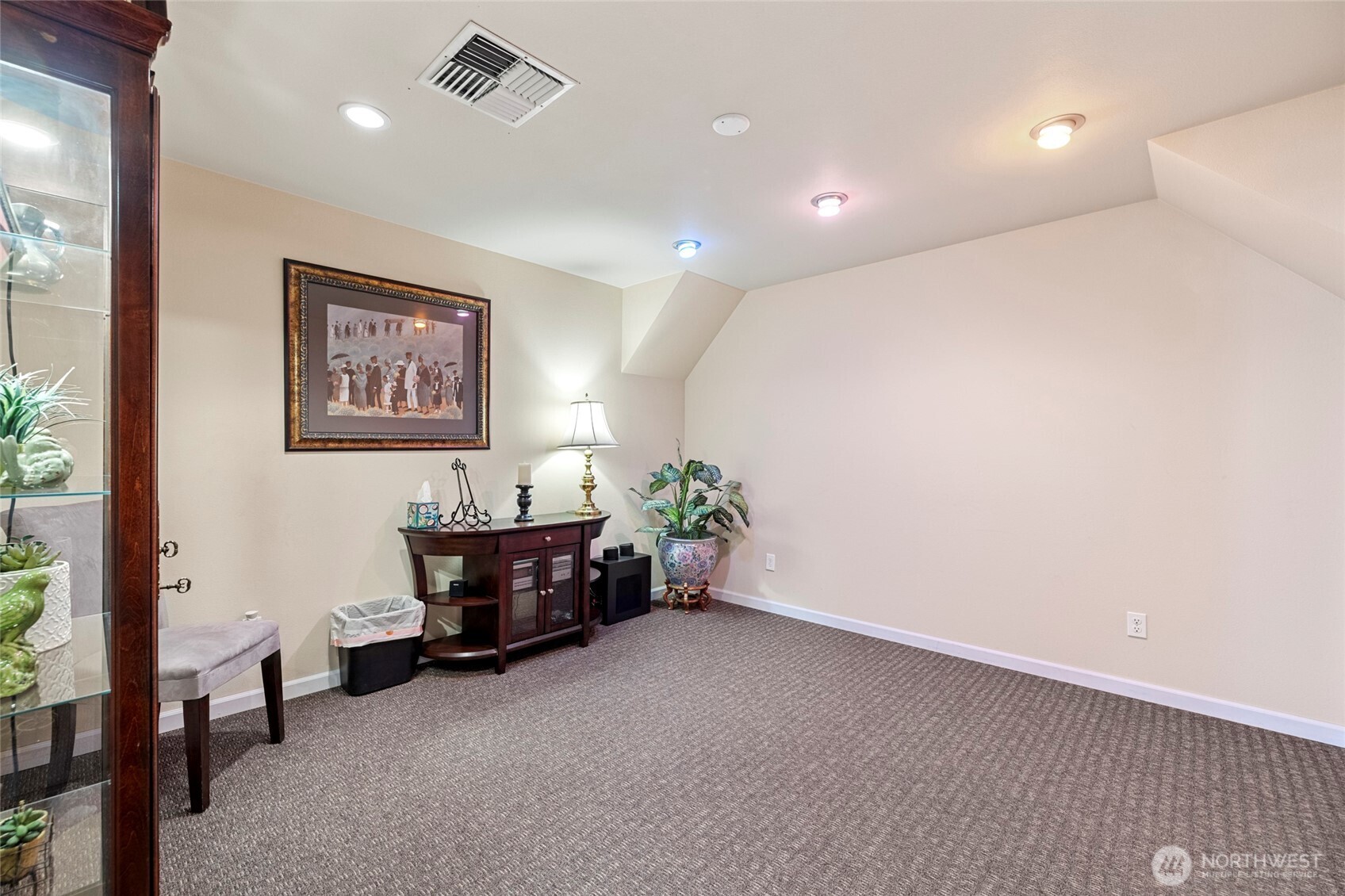 746 NE Midway Boulevard