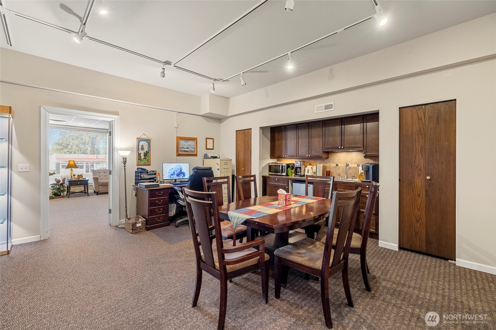 746 NE Midway Boulevard