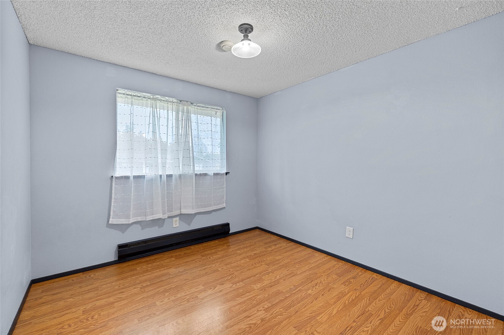 953 NW Illahee Drive