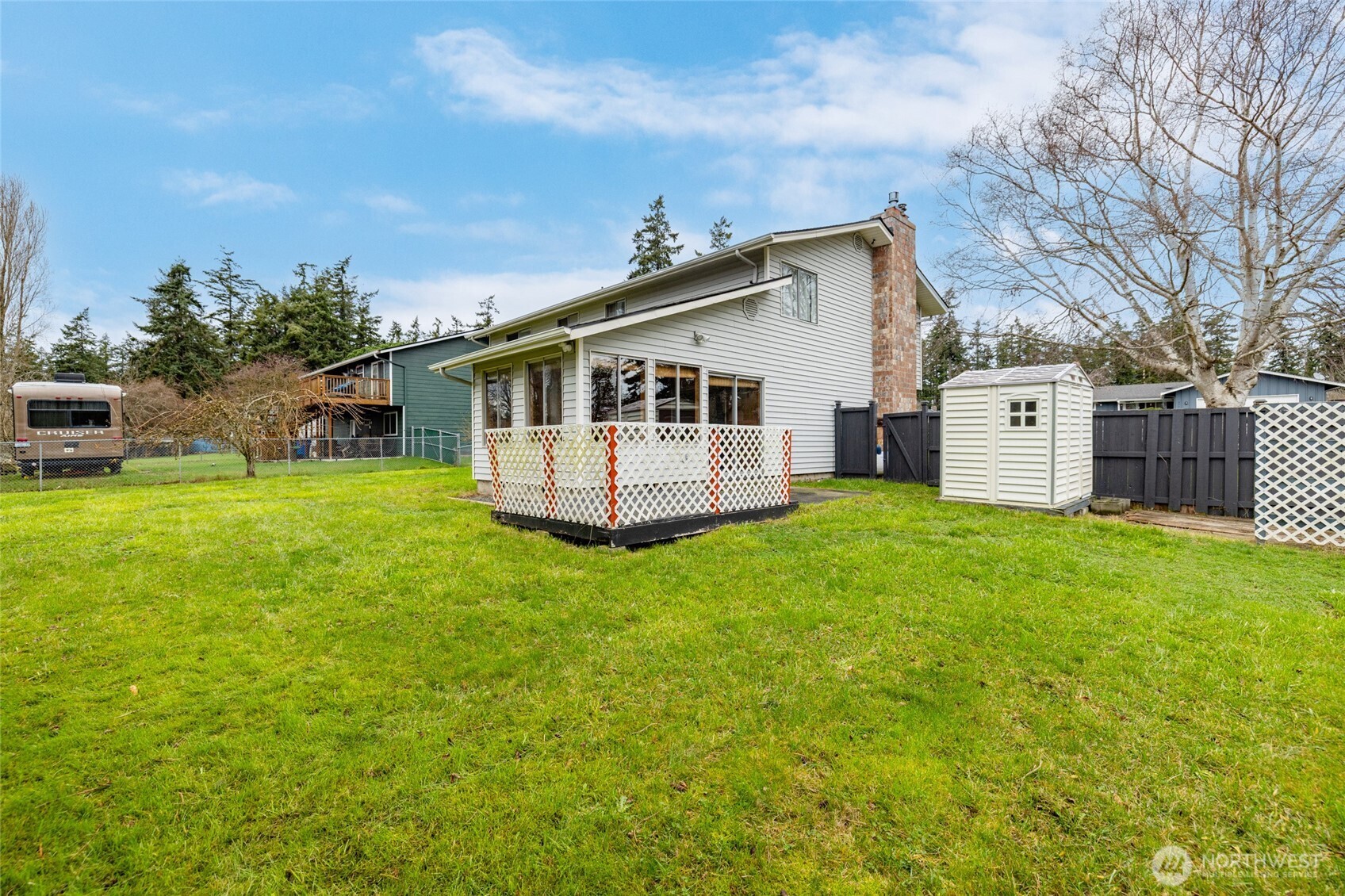 953 NW Illahee Drive