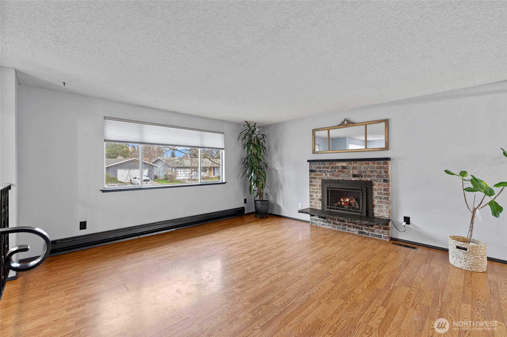 953 NW Illahee Drive