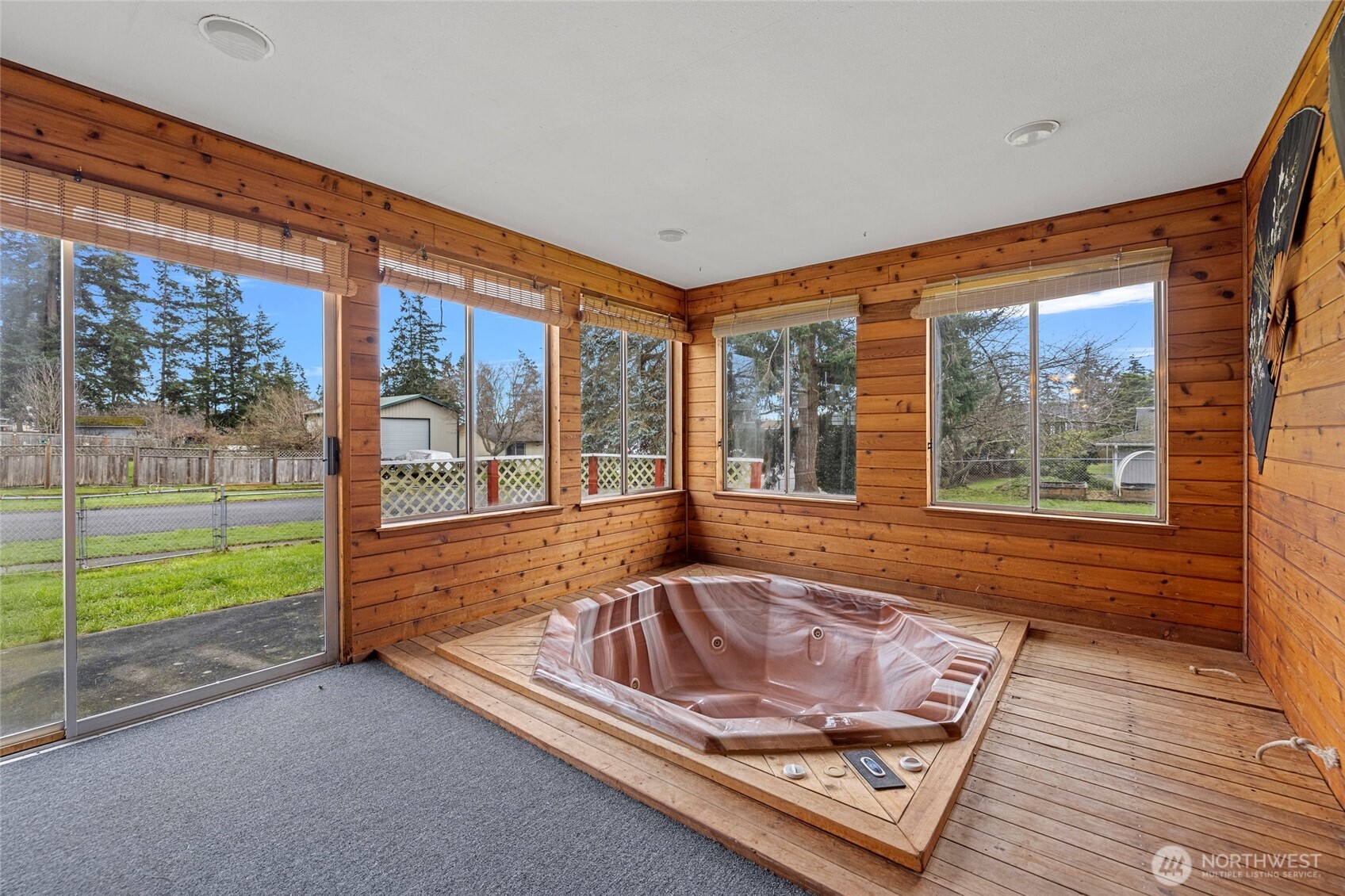 953 NW Illahee Drive