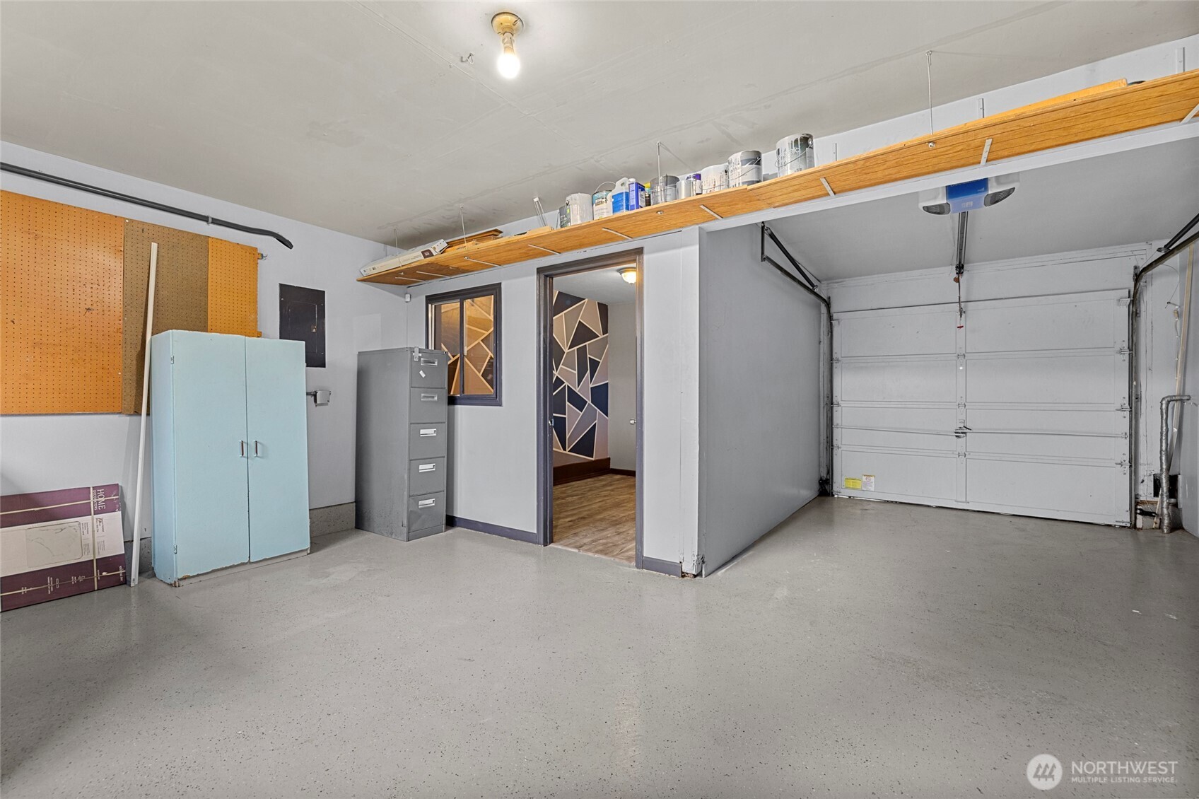 953 NW Illahee Drive