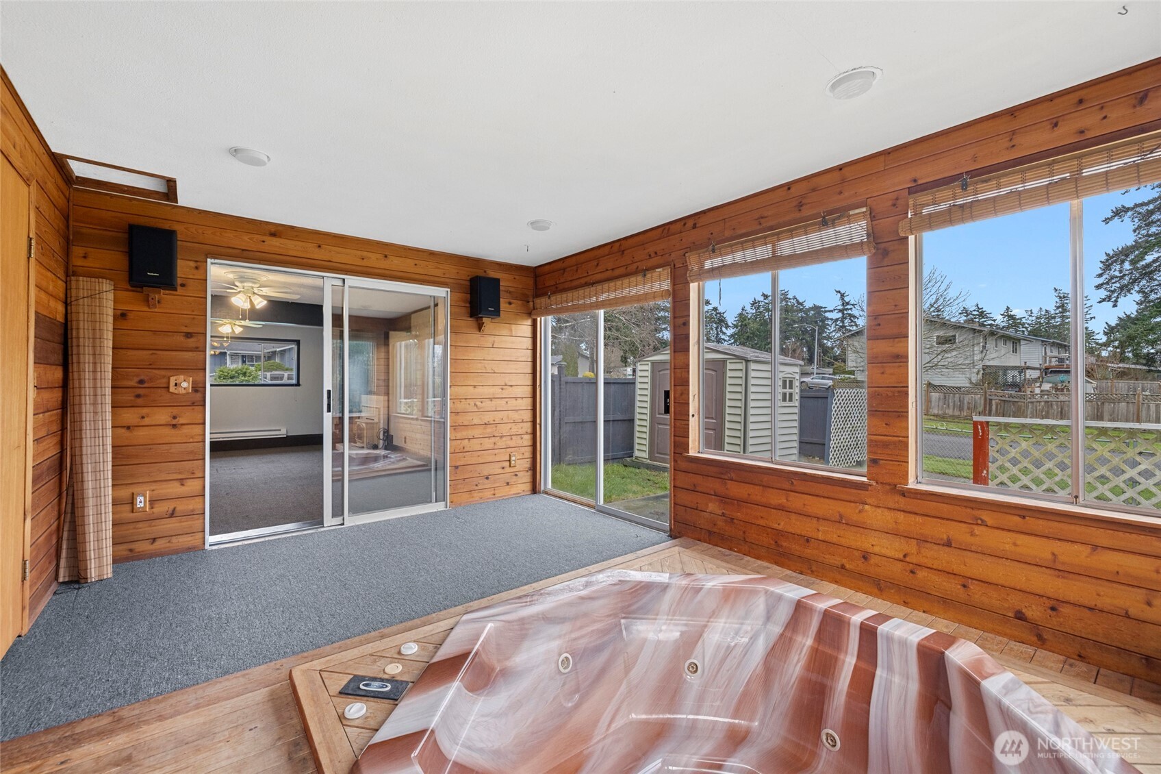 953 NW Illahee Drive